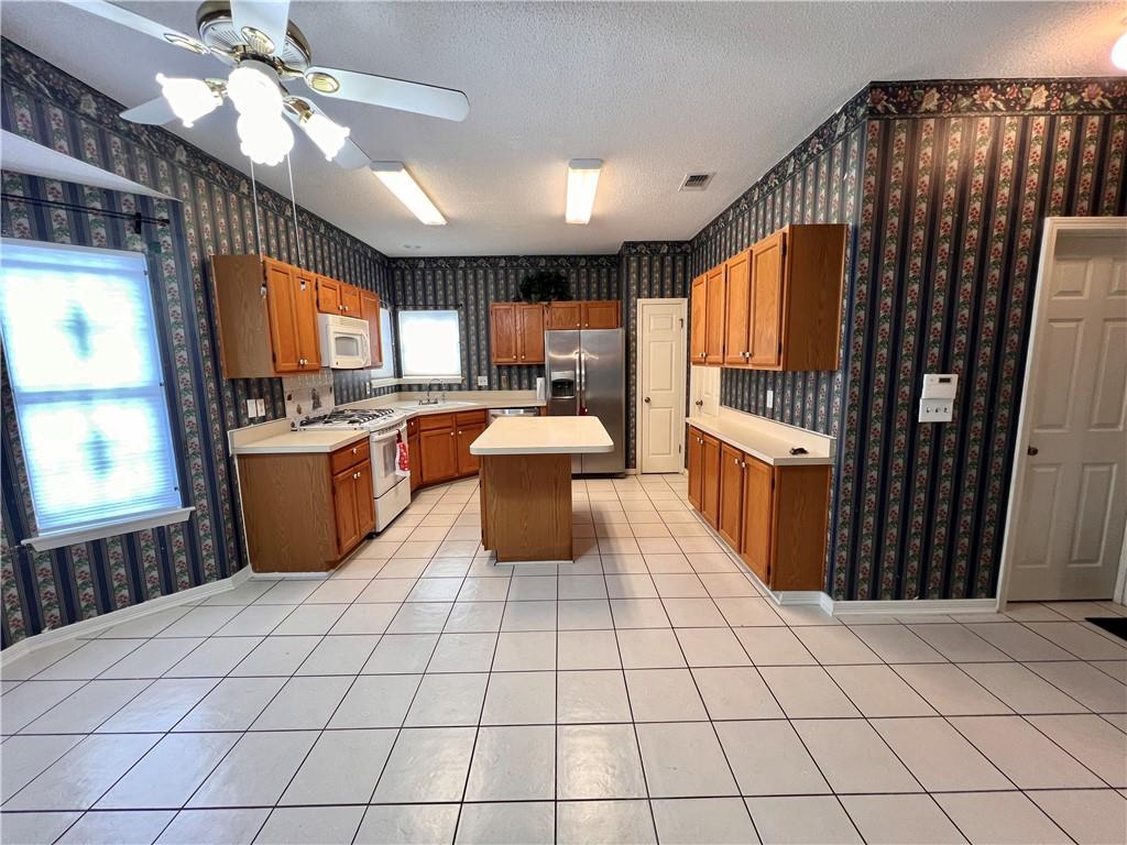 2153 Sutherland Place