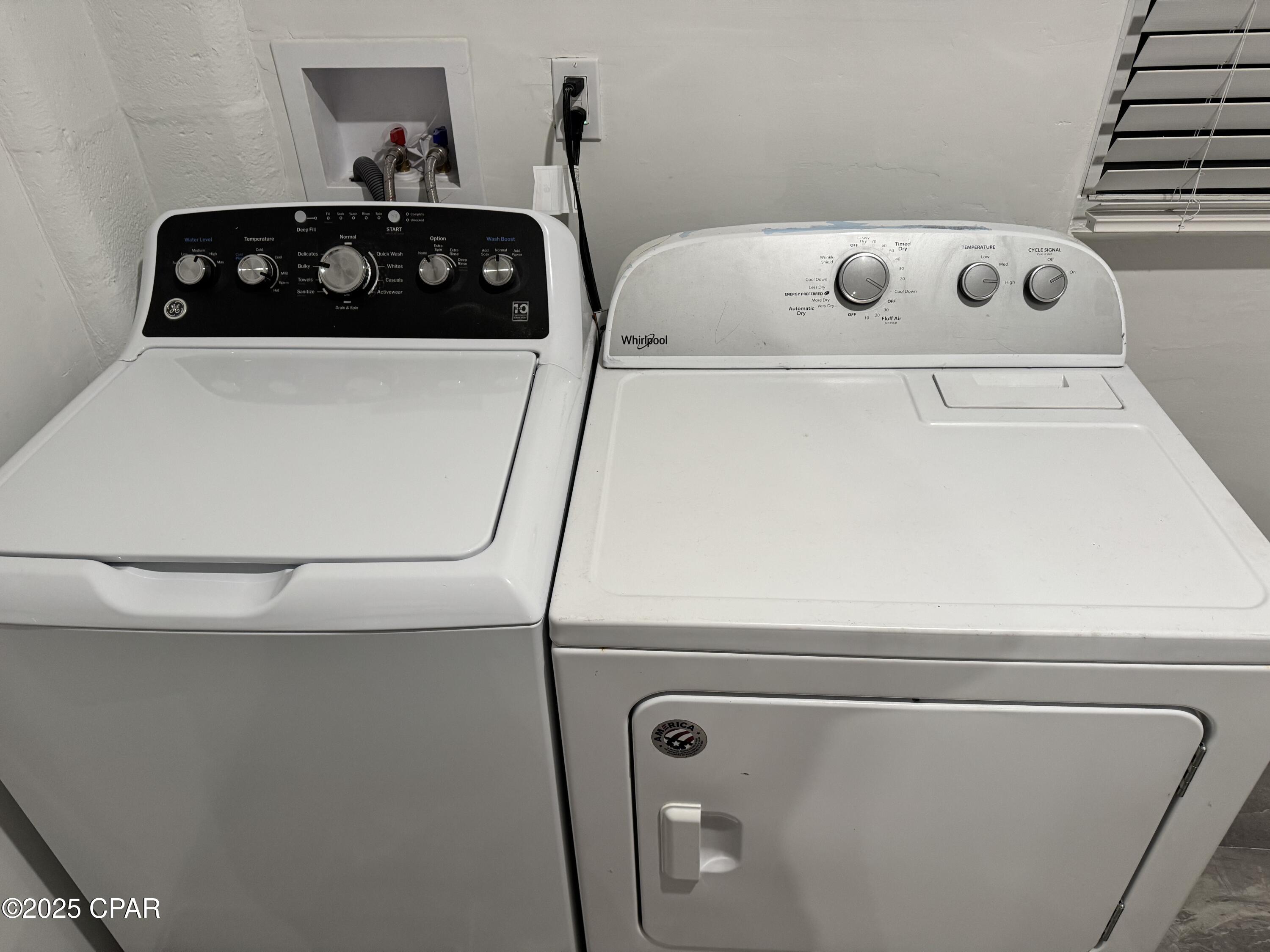 Image 10 For 6427 Oakshore Drive