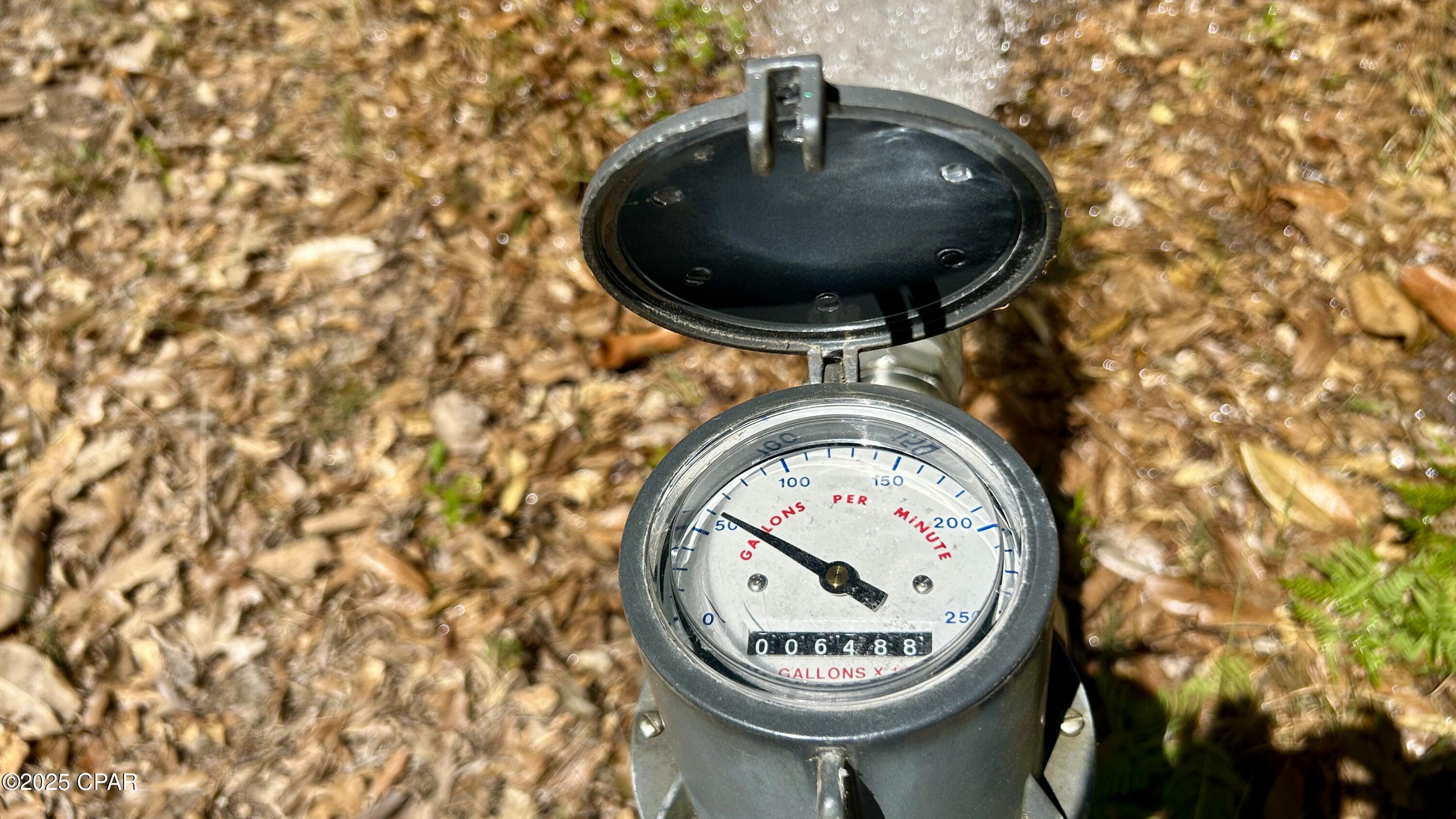 Listing photo id 12 for 4264 Cleveland Road