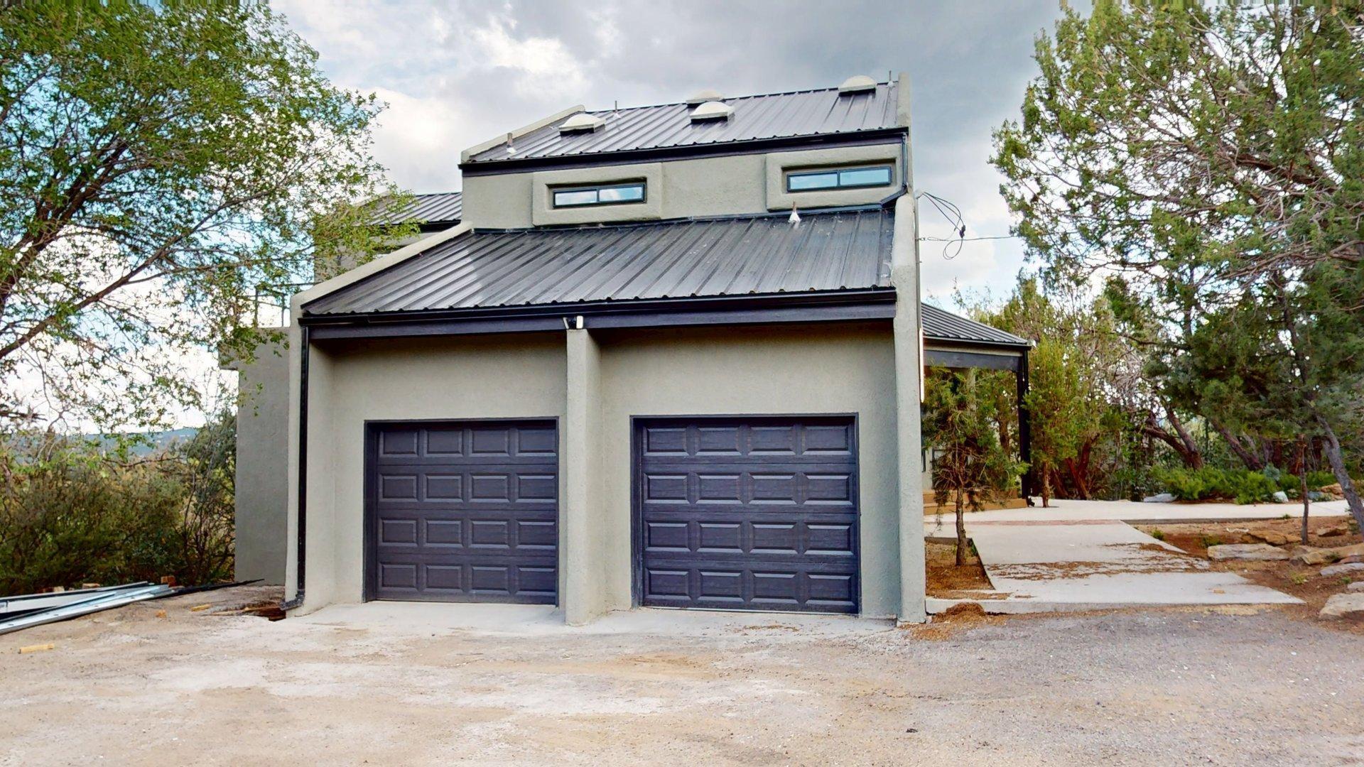 5 PINE TREE Court Home Office