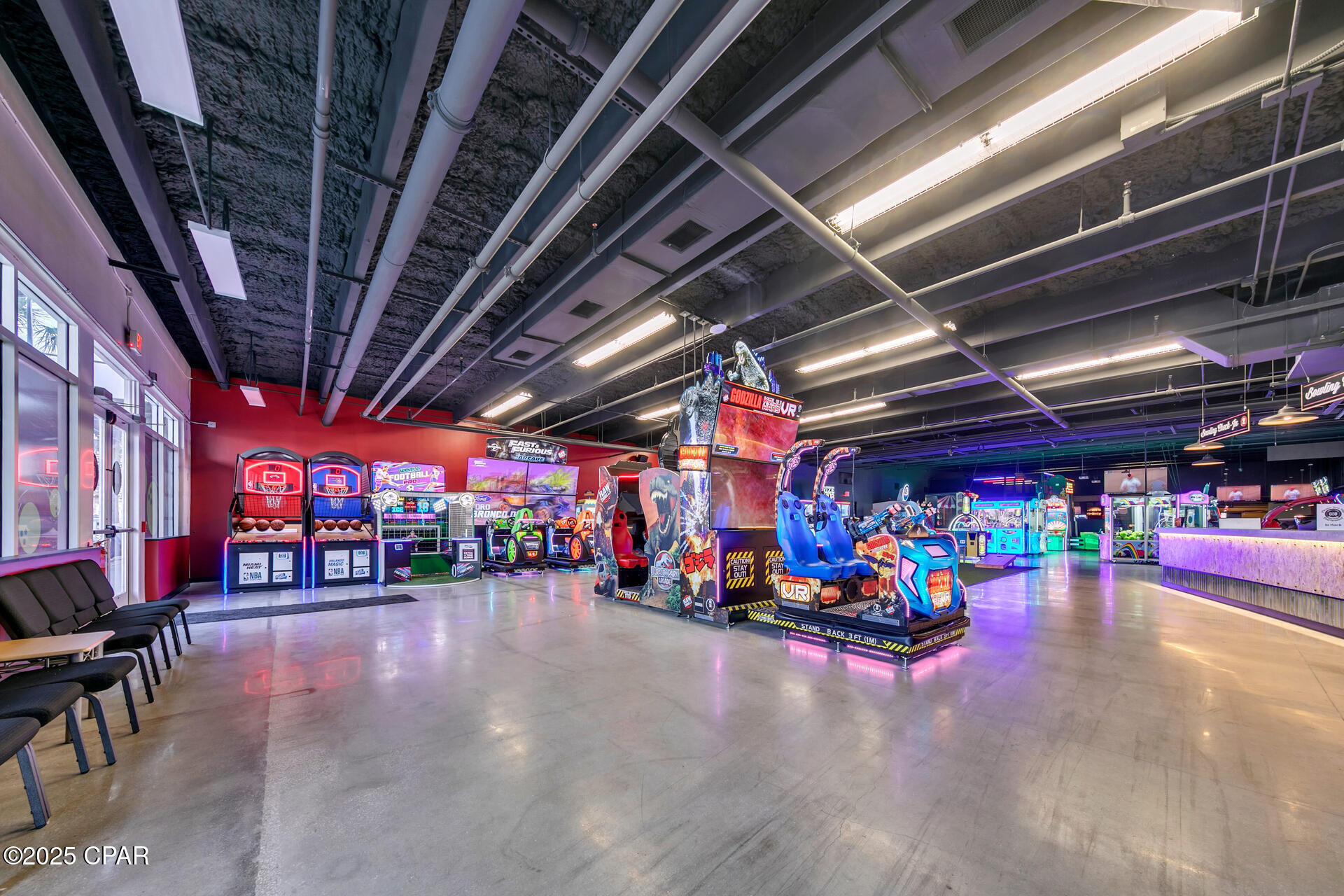 9860 S Thomas Drive 806