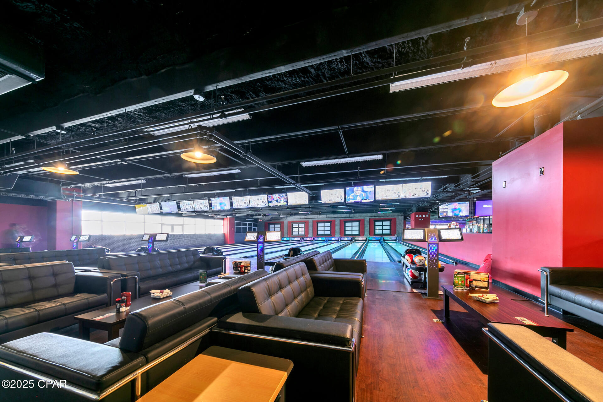 9860 S Thomas Drive 806