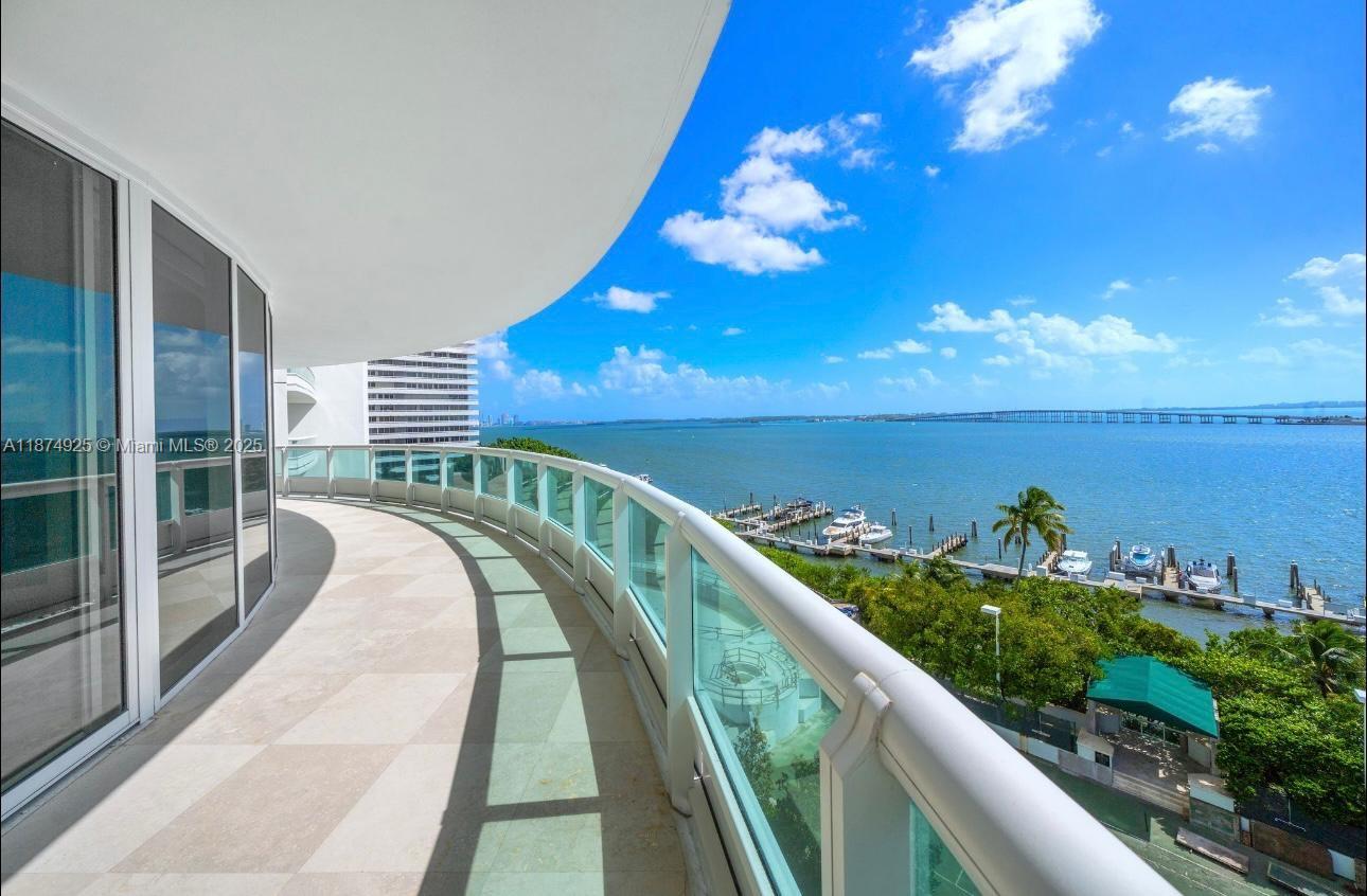 Condo for Sale in Miami, FL