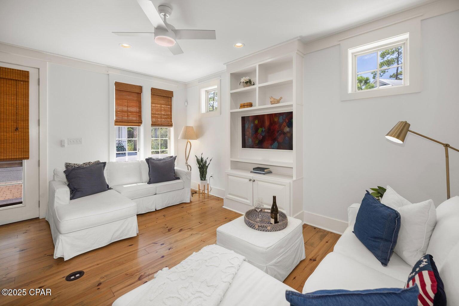 Image 8 For 402 Redbud Lane