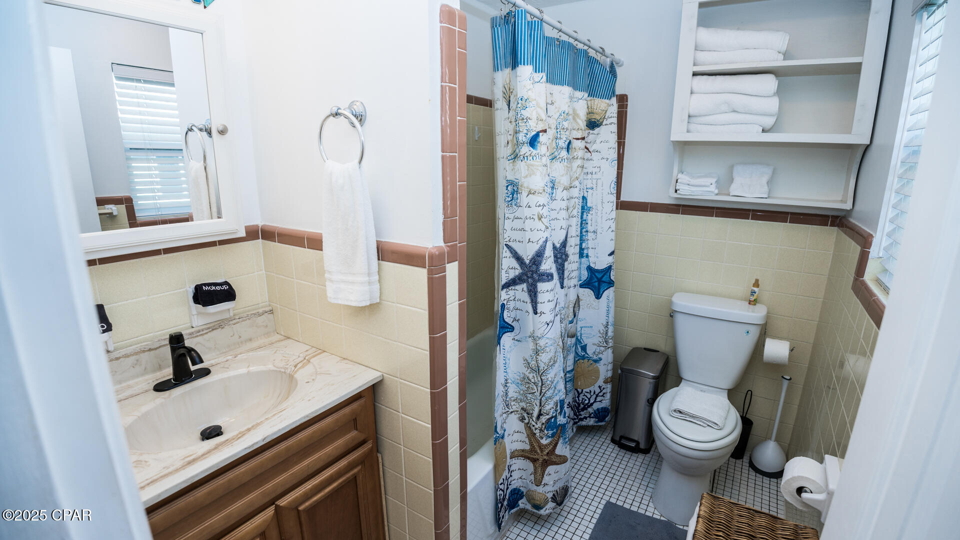 Image 7 For 8001 Surf Drive B-10