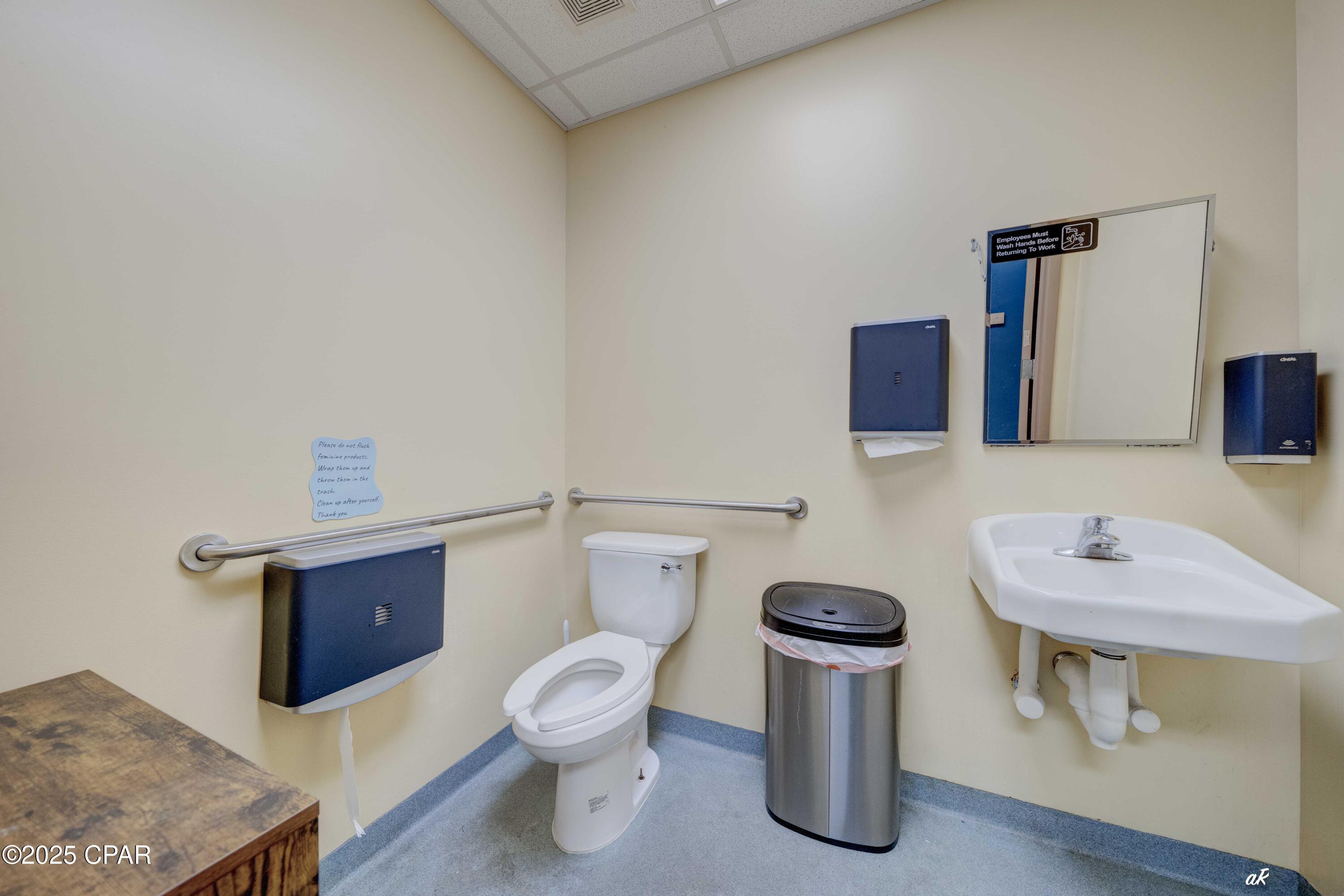 Listing photo id 10 for 1712 Beck Avenue