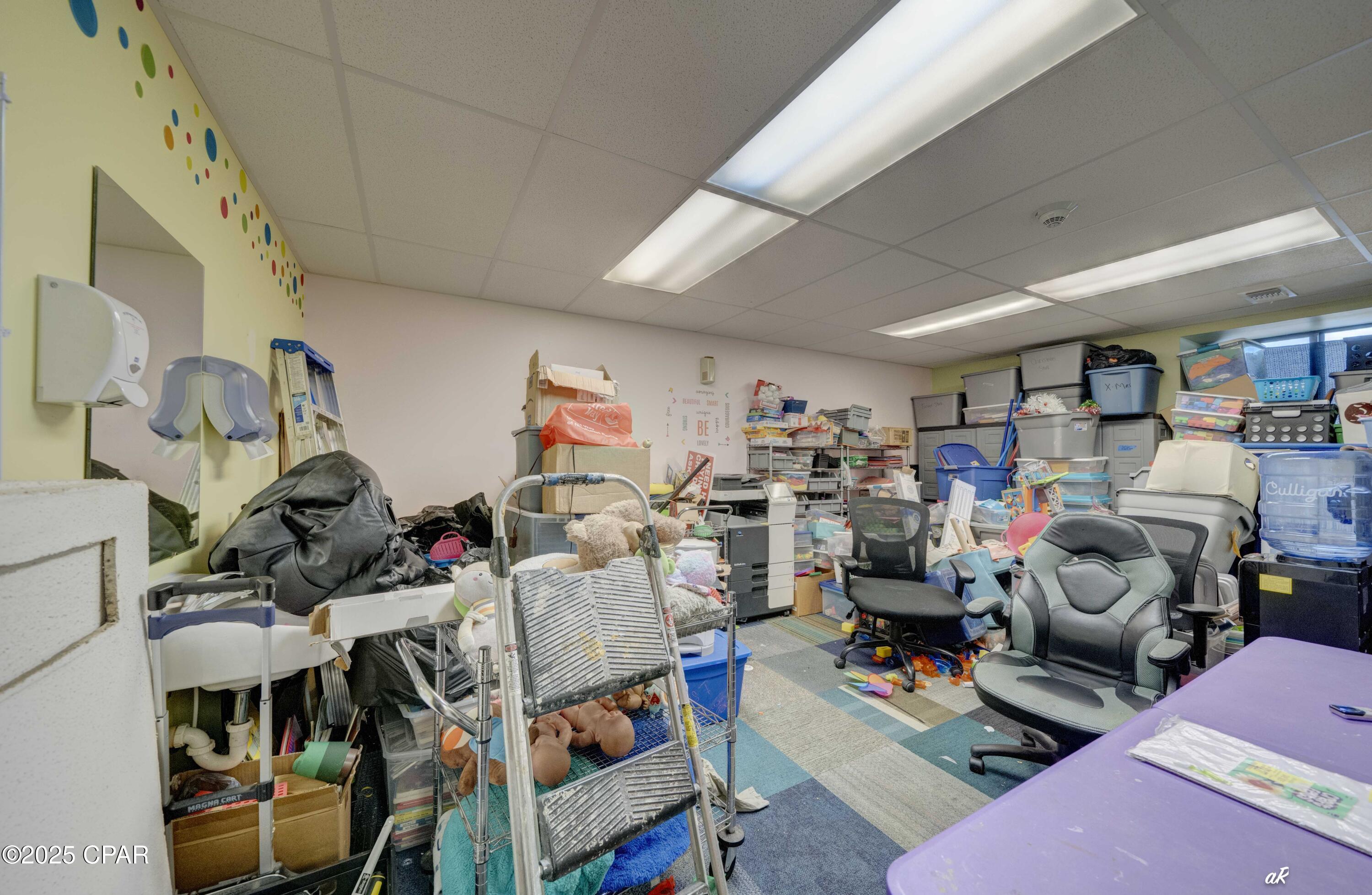 Listing photo id 12 for 1712 Beck Avenue