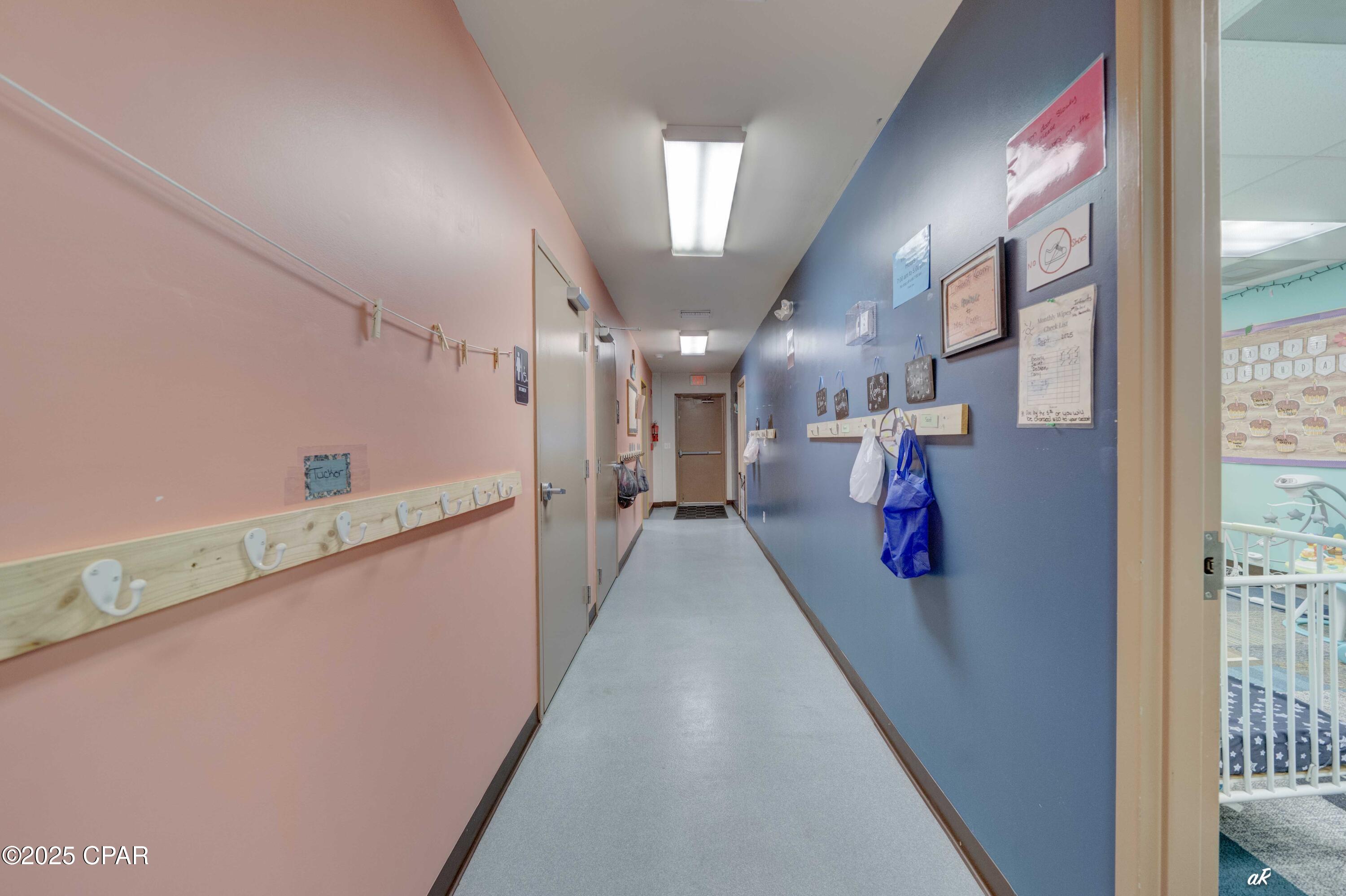 Listing photo id 13 for 1712 Beck Avenue