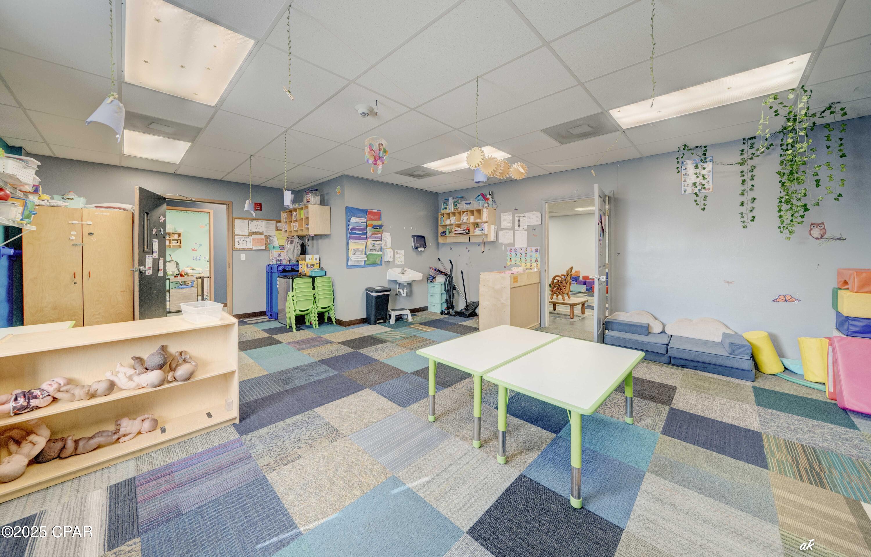 Listing photo id 15 for 1712 Beck Avenue