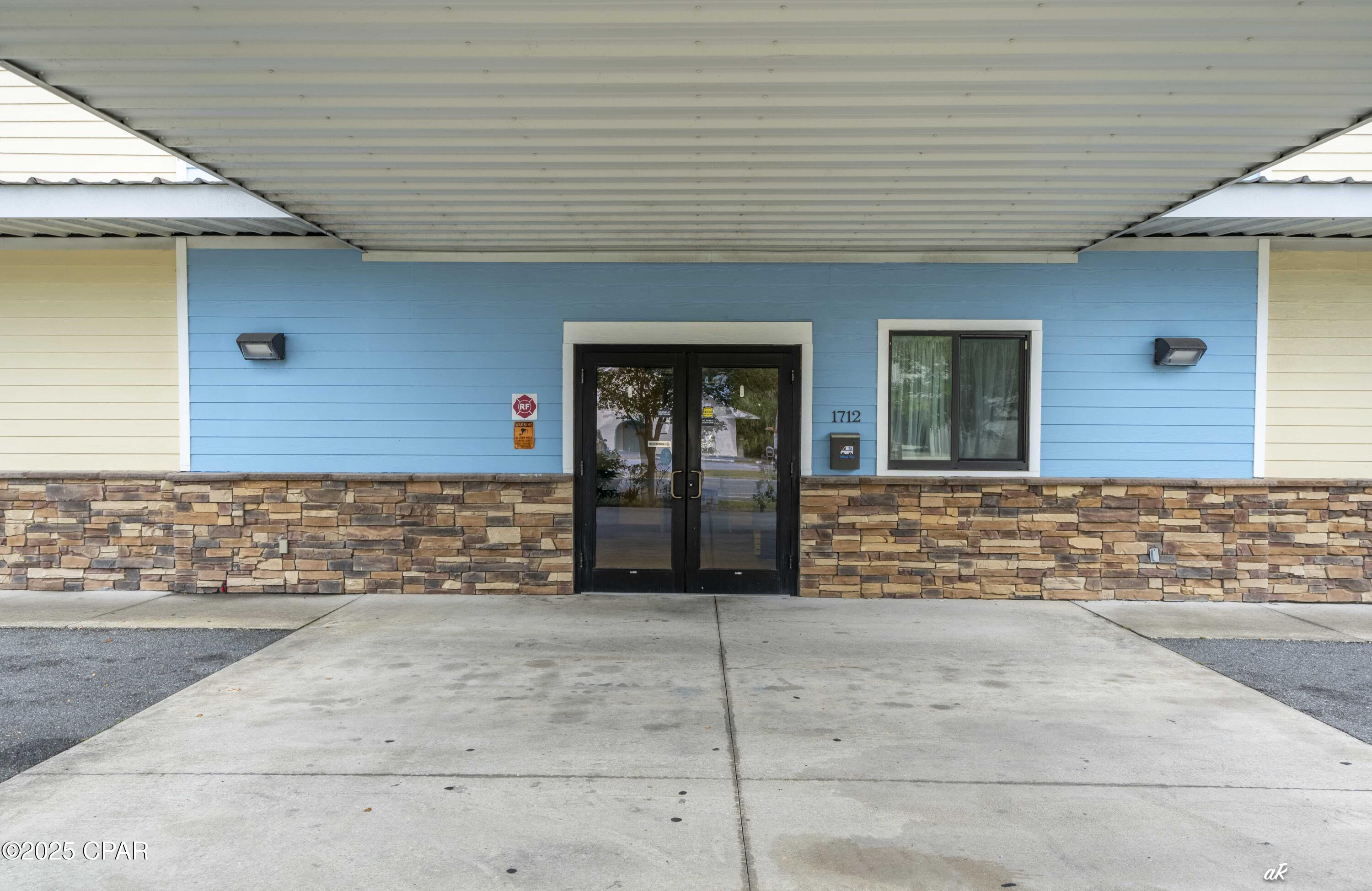 Listing photo id 23 for 1712 Beck Avenue