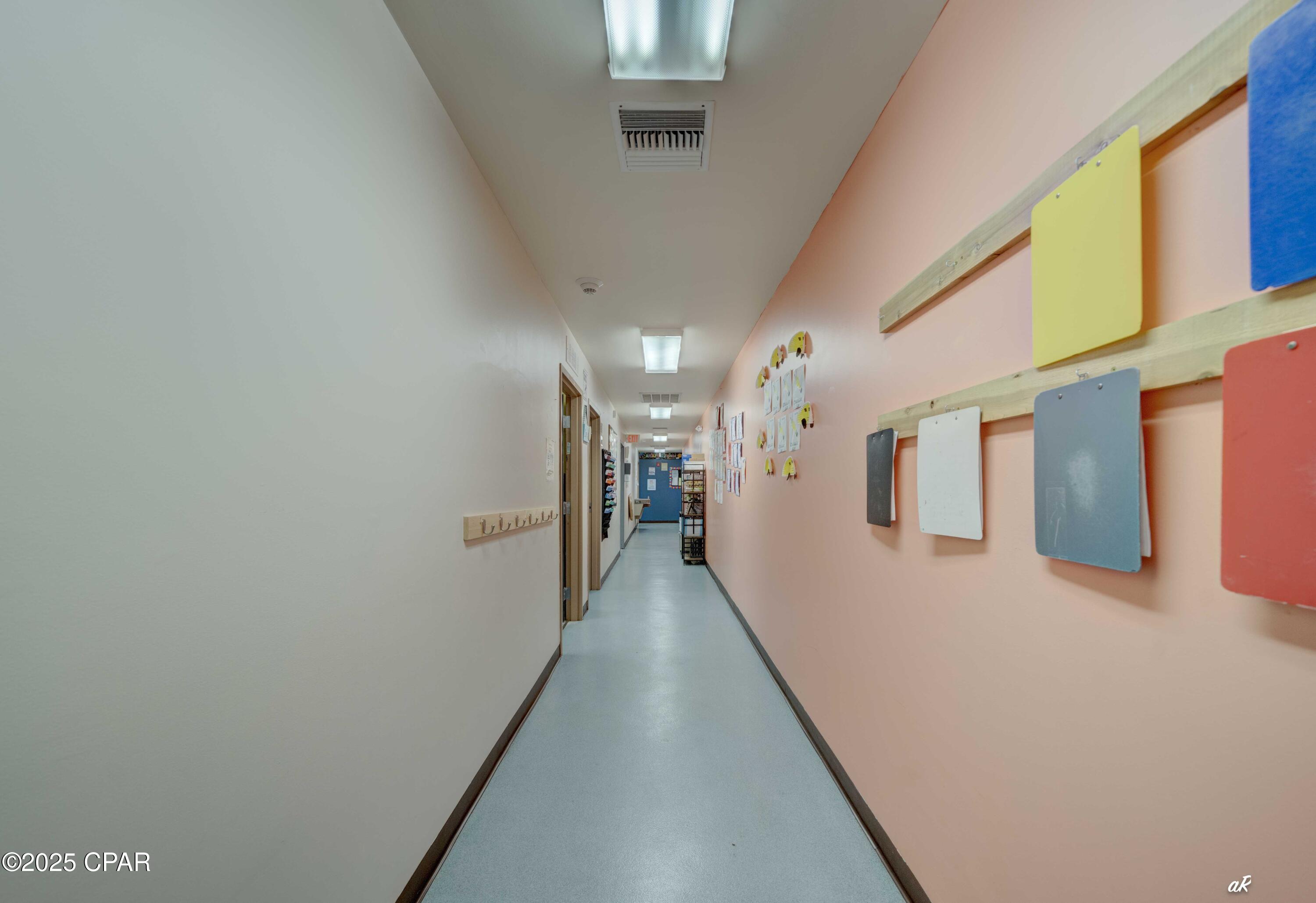 Listing photo id 25 for 1712 Beck Avenue