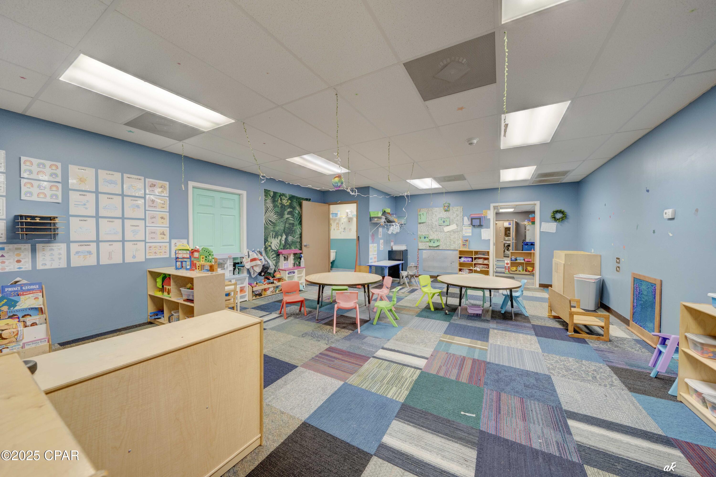 Listing photo id 39 for 1712 Beck Avenue