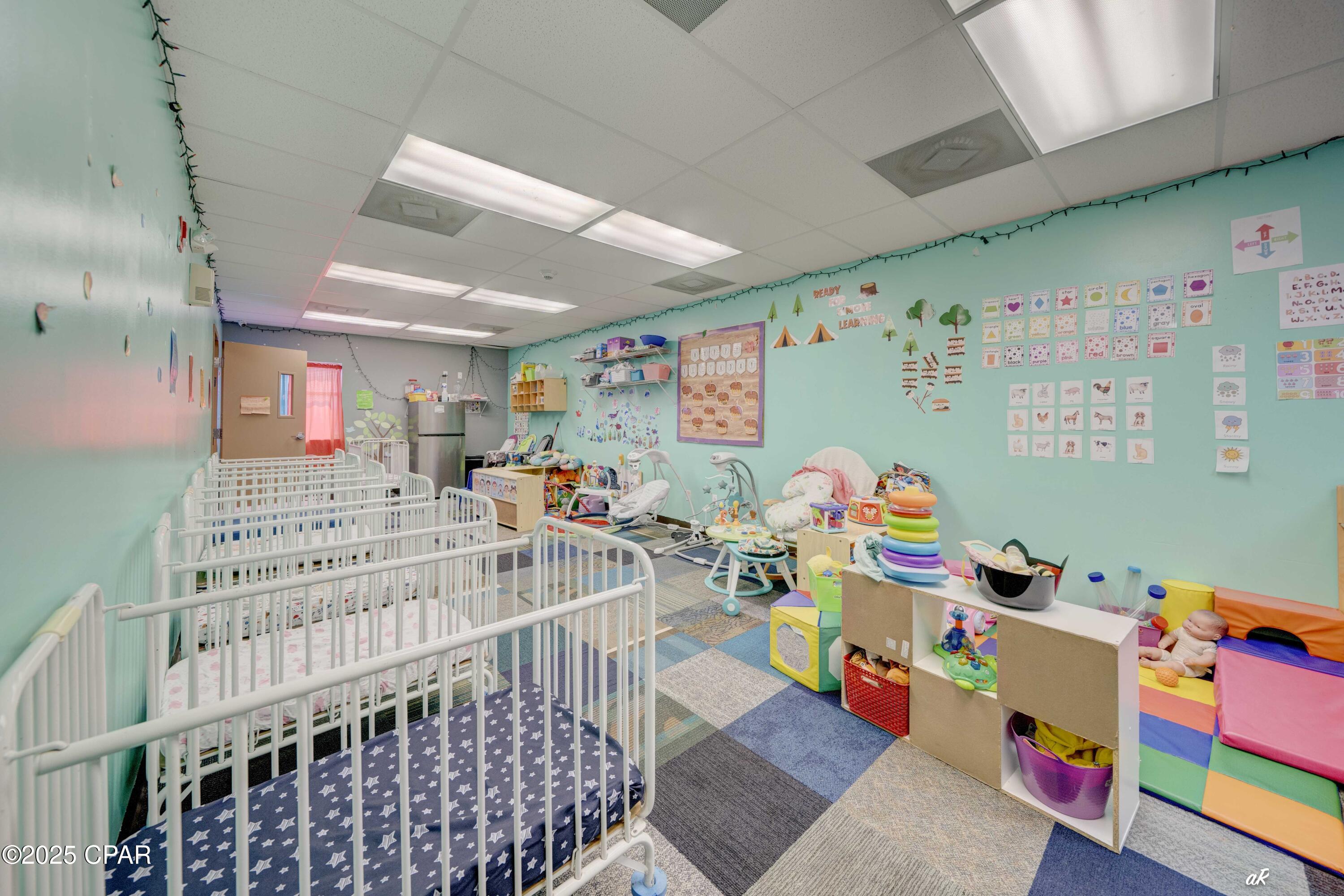 Listing photo id 43 for 1712 Beck Avenue