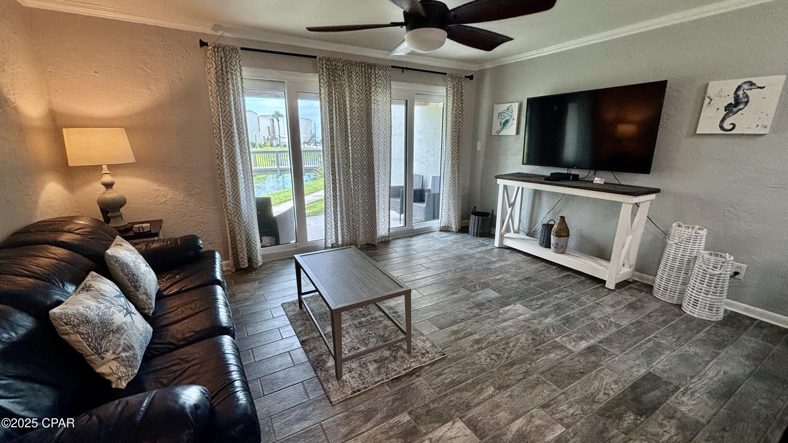 Image 19 For 8727 Thomas Drive D5