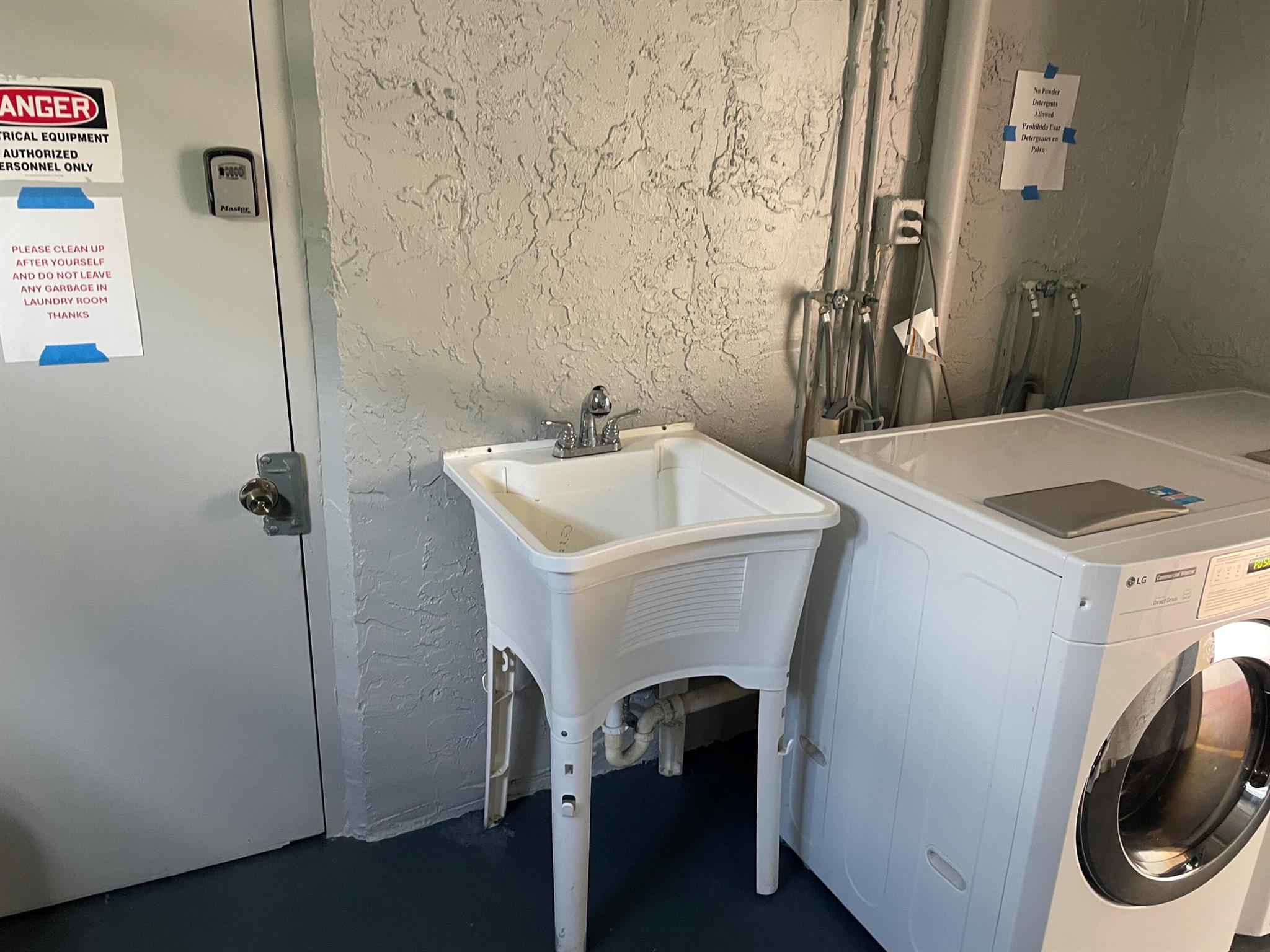 Homes for sale in Palm Springs, FL | 705 Lori Dr #206, Palm Springs, FL 33461 | MLS# R11123050