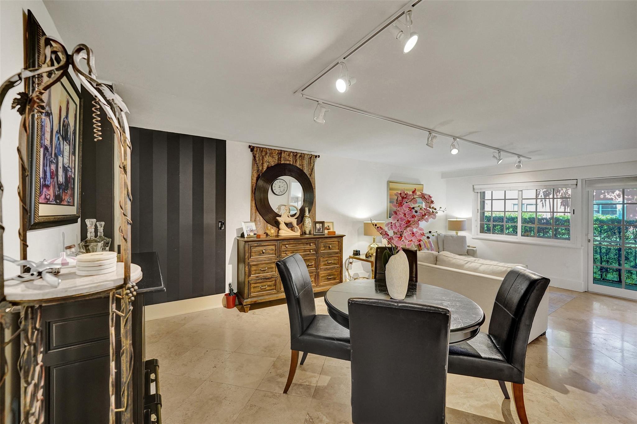 Homes for sale in Wilton Manors, FL | 200 Ne 19th Ct #107M, Wilton Manors, FL 33305 | MLS# F10526083