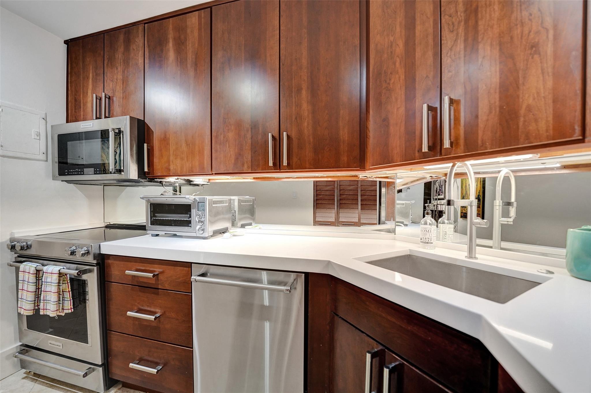 Homes for sale in Wilton Manors, FL | 200 Ne 19Th Ct #107M, Wilton Manors, FL 33305 | MLS# F10526083