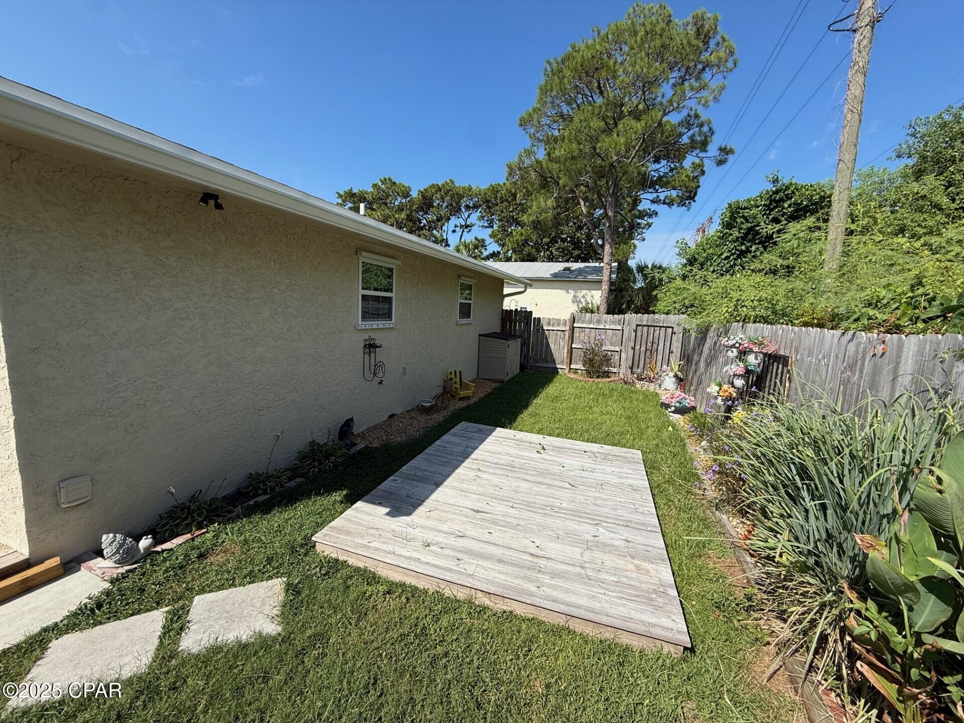 Image 16 For 10804 Hale Avenue C