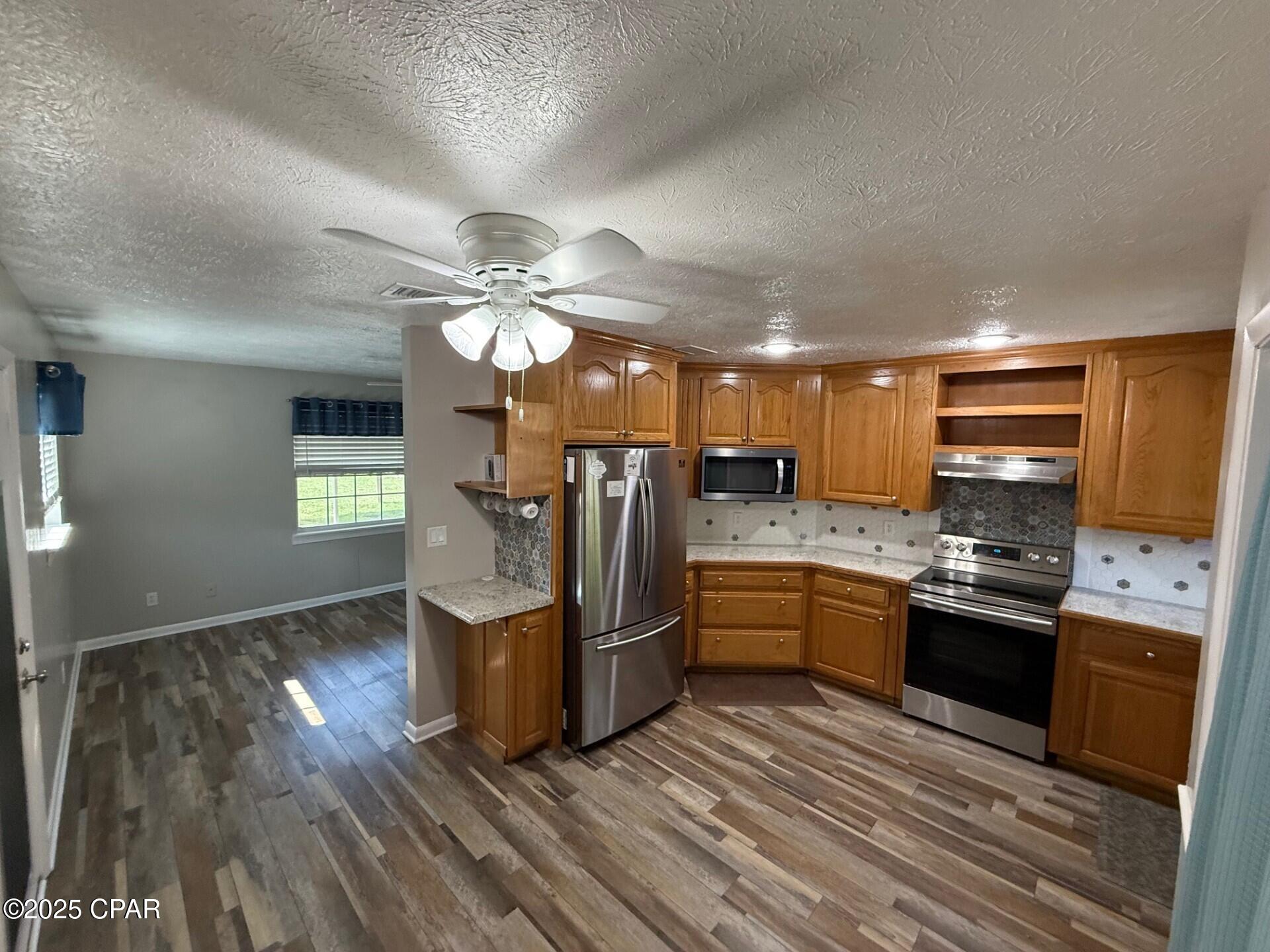 Image 7 For 10804 Hale Avenue C