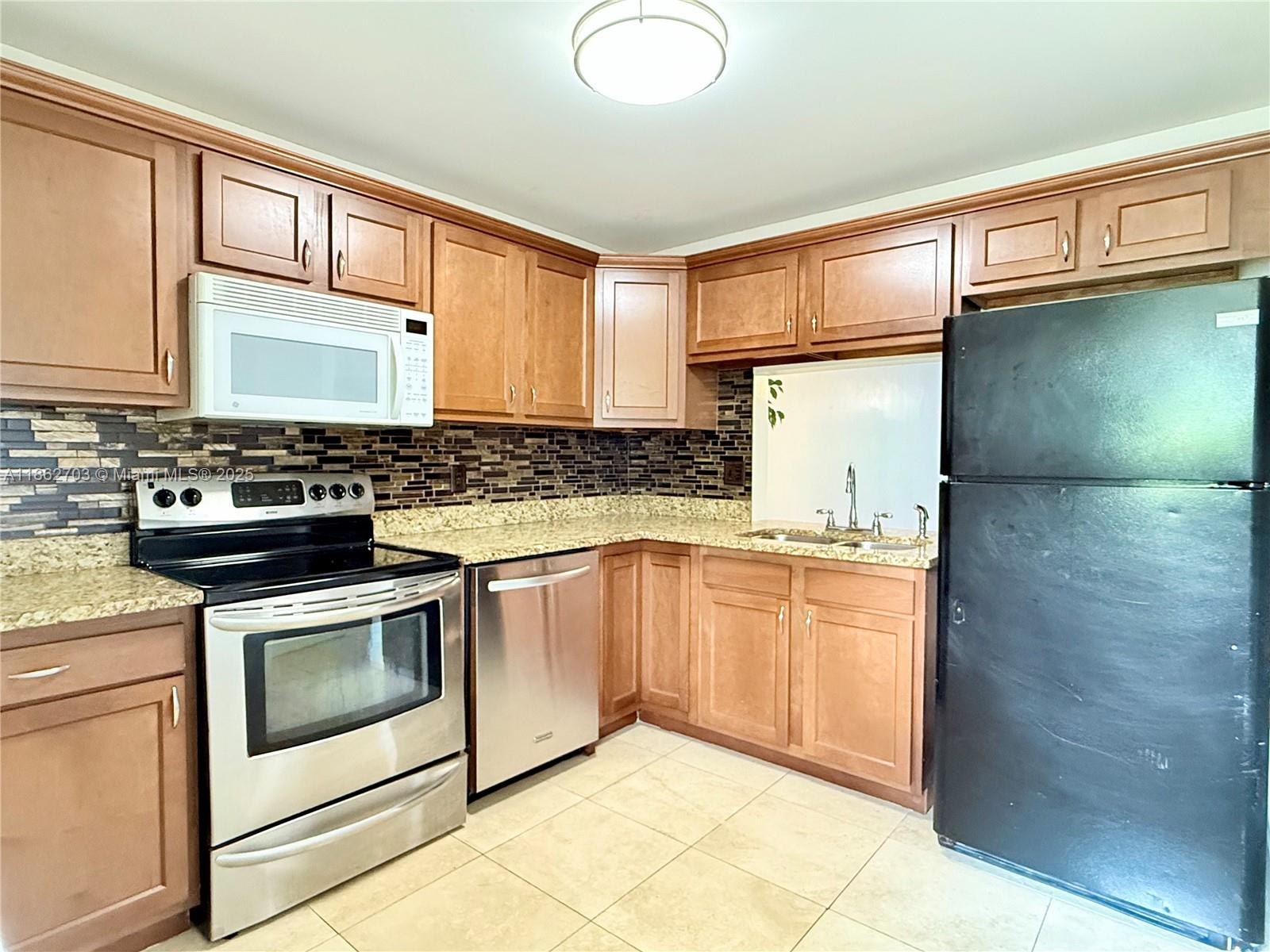 Berkeley Manor Condo