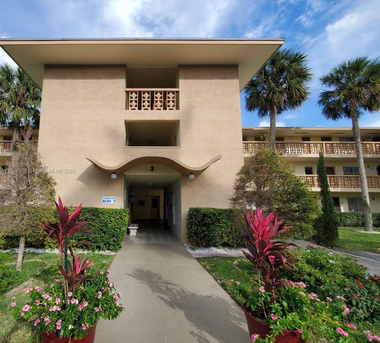 17050 NE 14th Ave 208