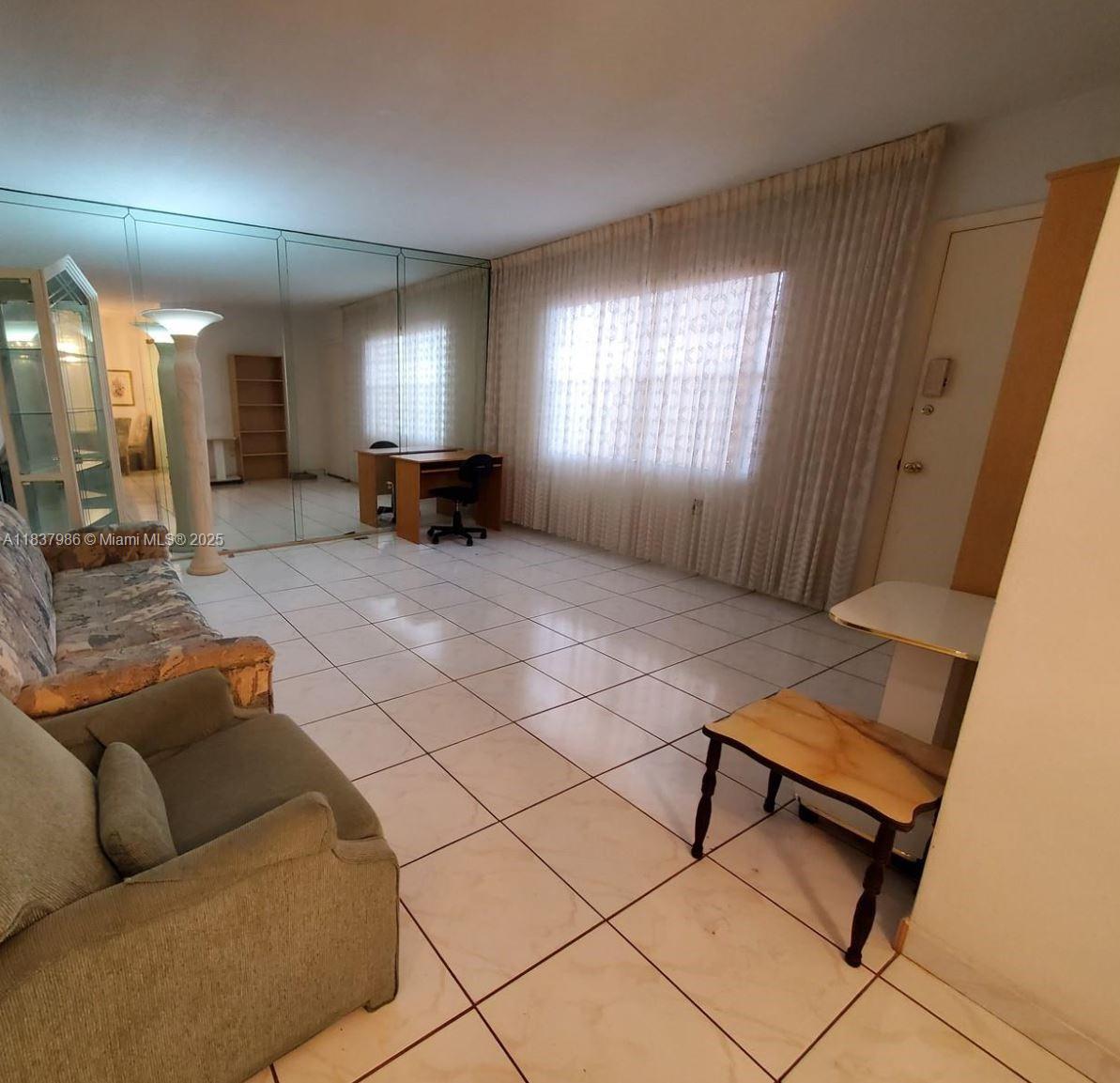 17050 NE 14th Ave 208