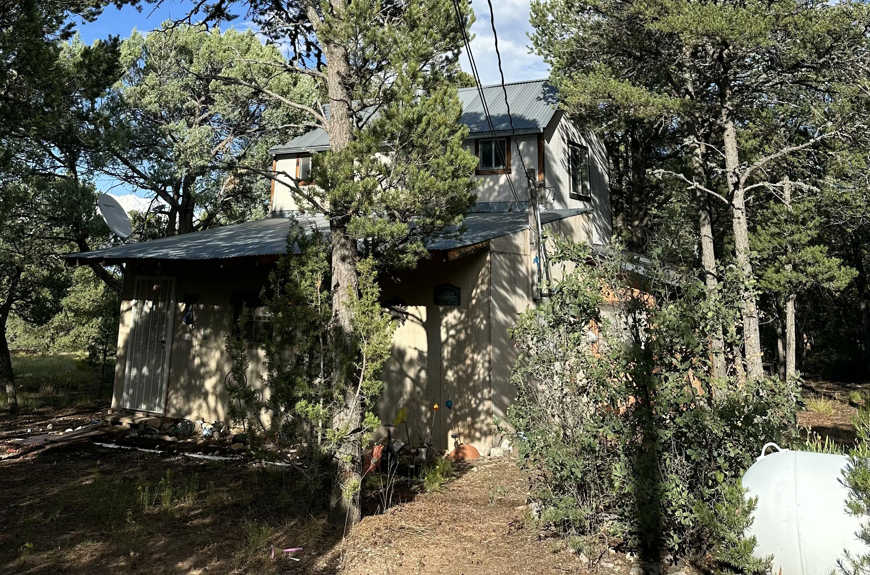 29 GIPSON Road Edgewood, NM 87015