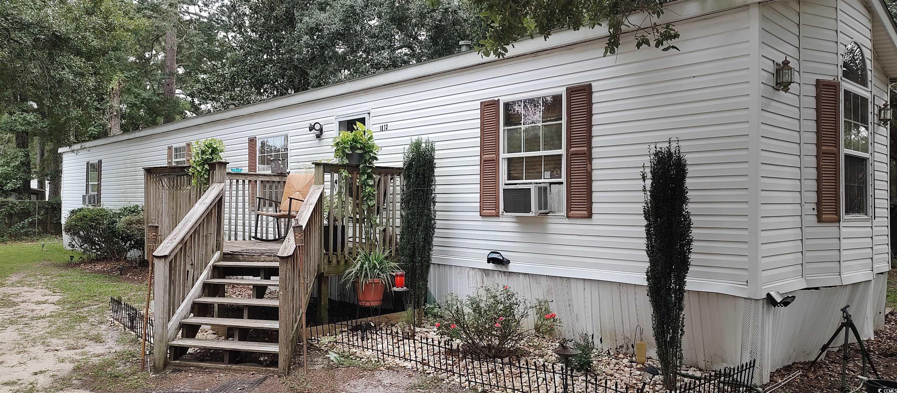 1073 Hyatt Ave. Murrells Inlet, SC 29576