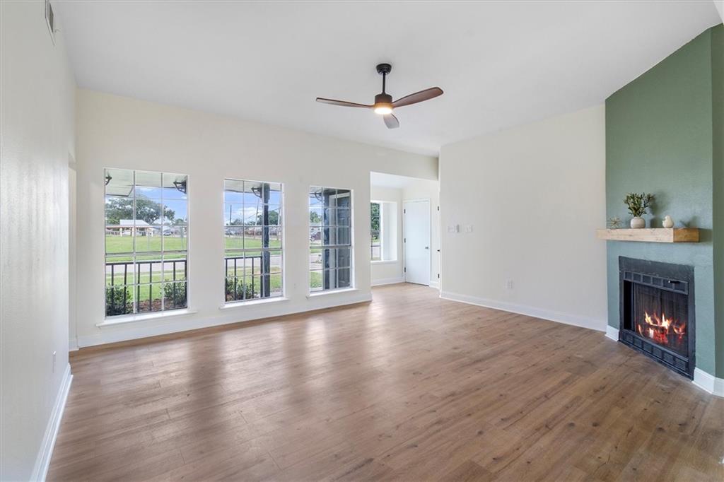 Homes for sale in Westwego, LA | 132 Morning Glory Ln, Westwego, LA 70094 | MLS# 2521354