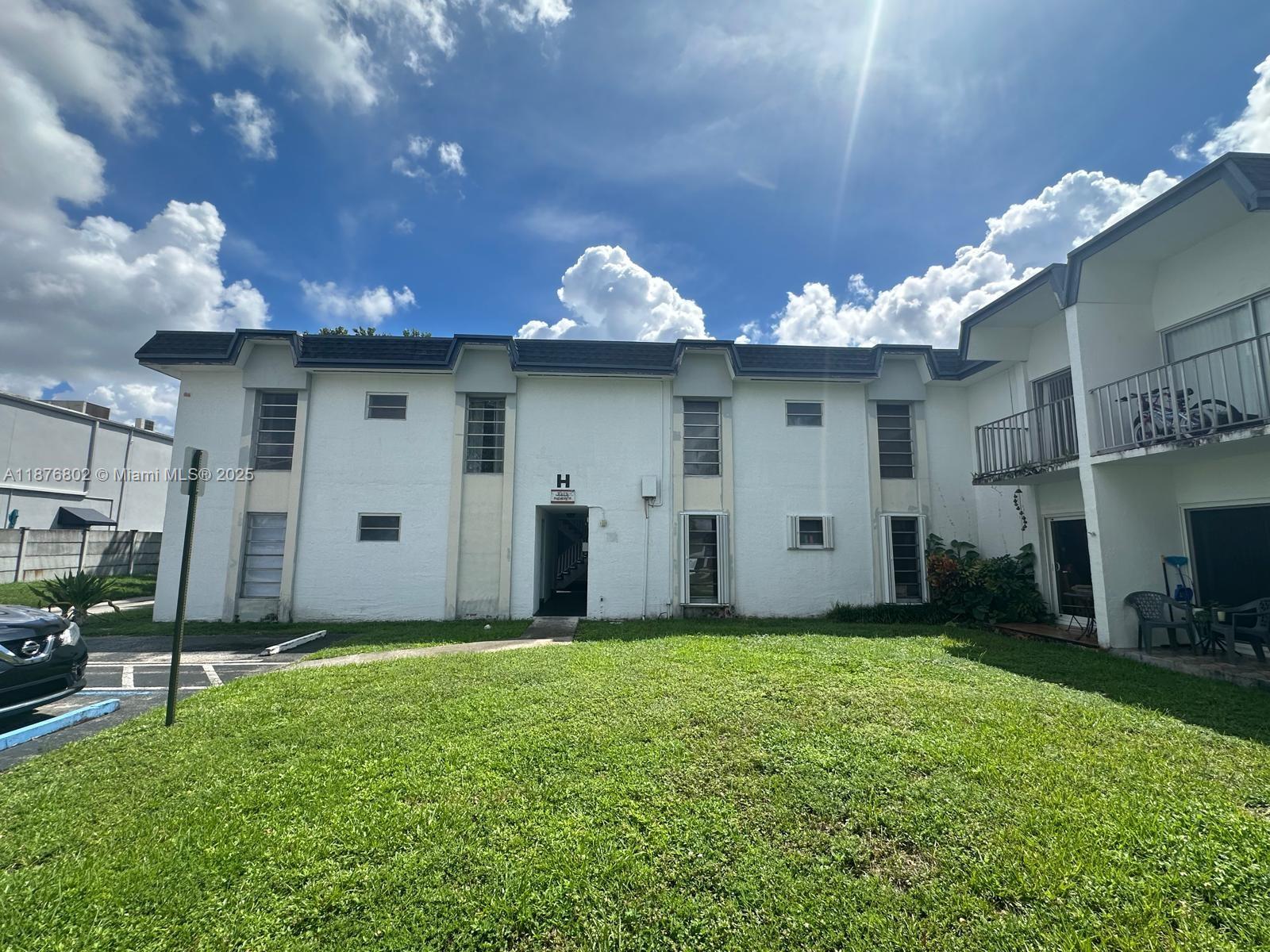 Sunset Palms West Condo