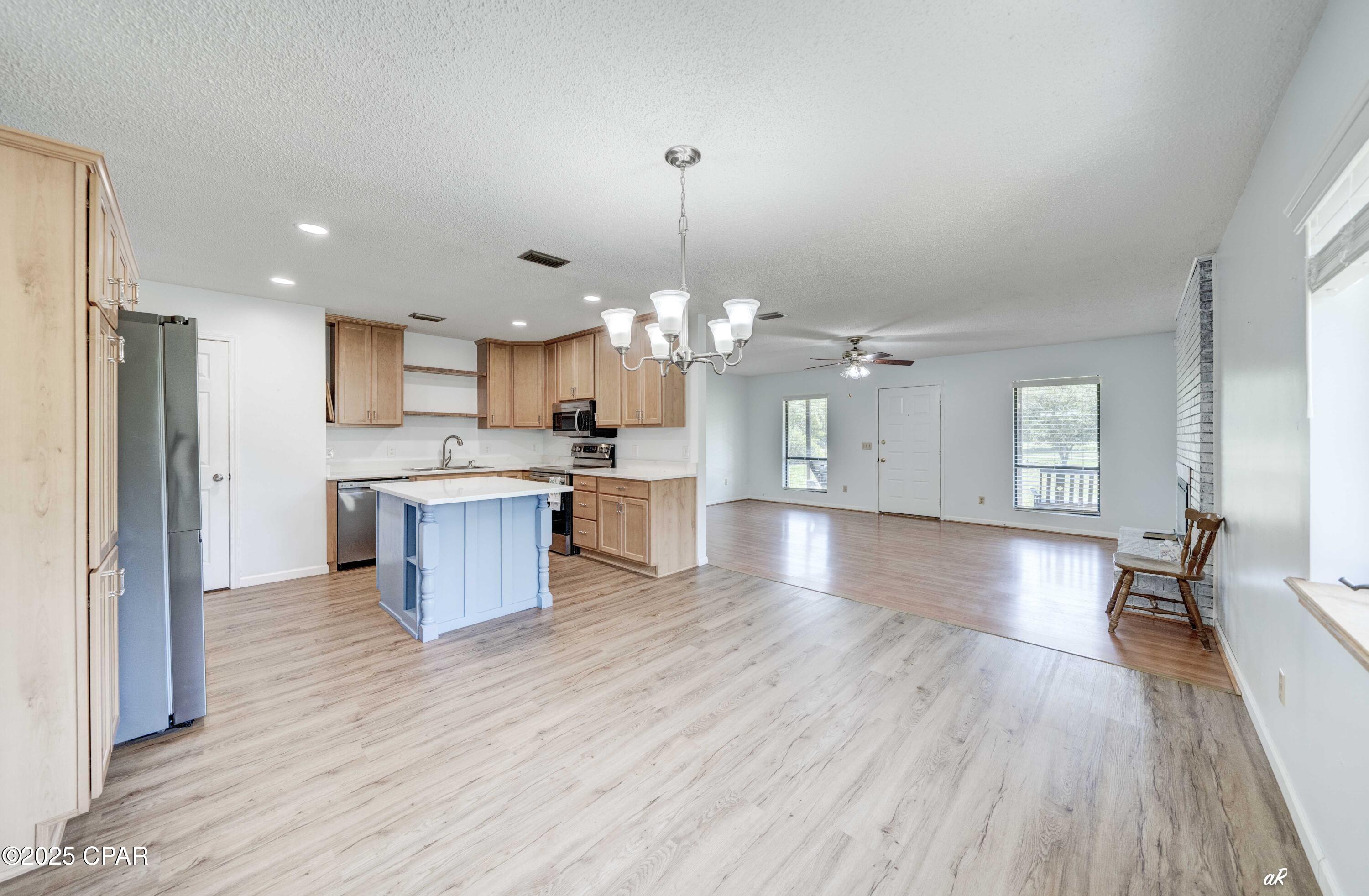 Image 17 For 12835 Farm Road