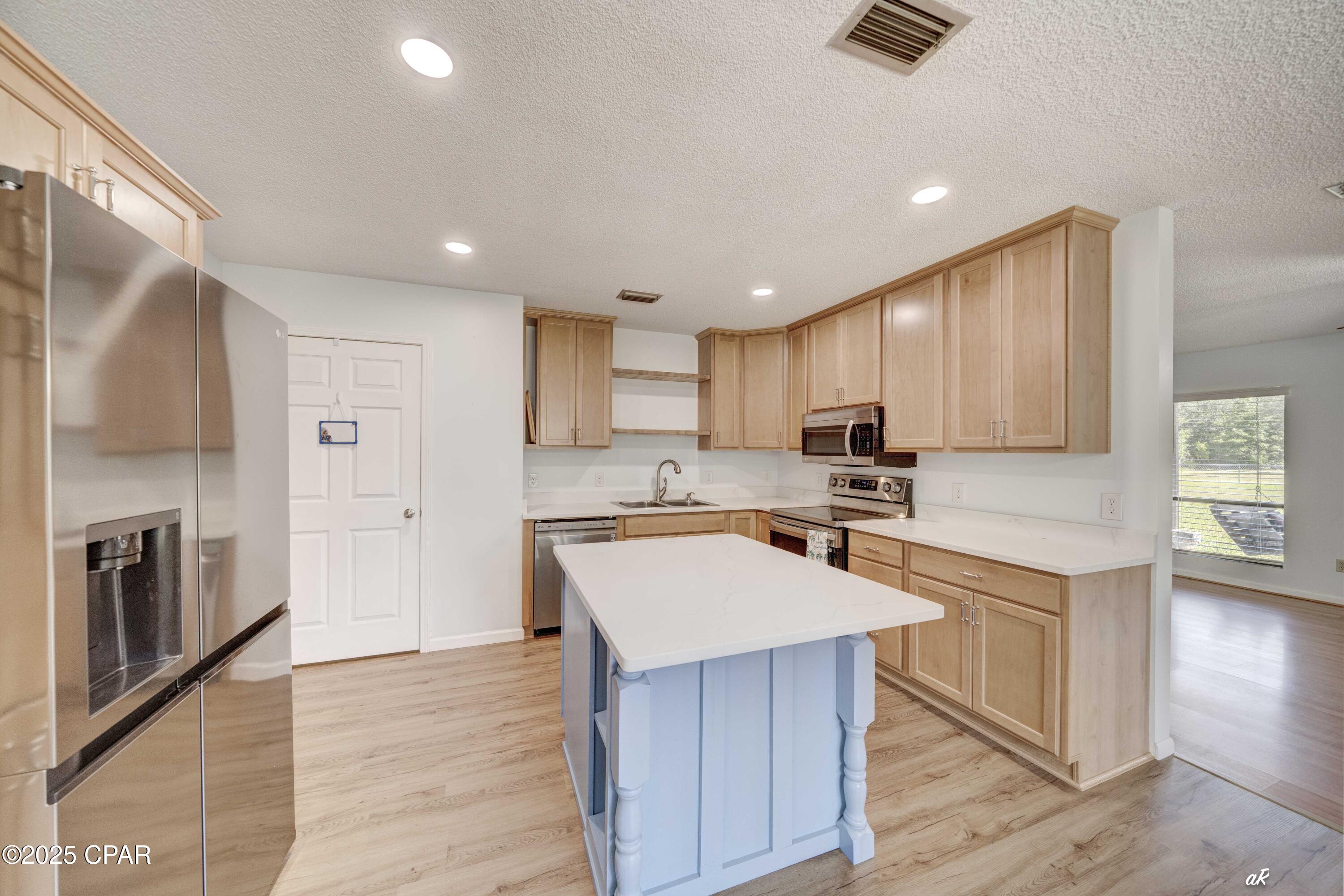 Image 23 For 12835 Farm Road