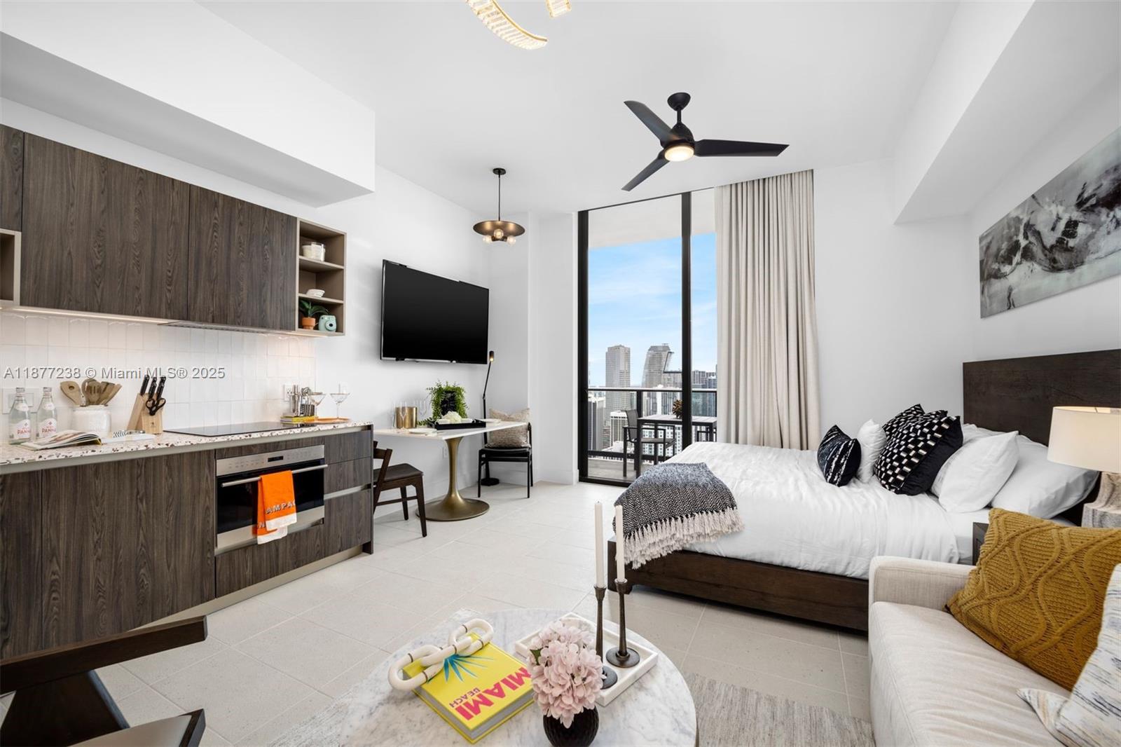 Condo for Sale in Miami, FL