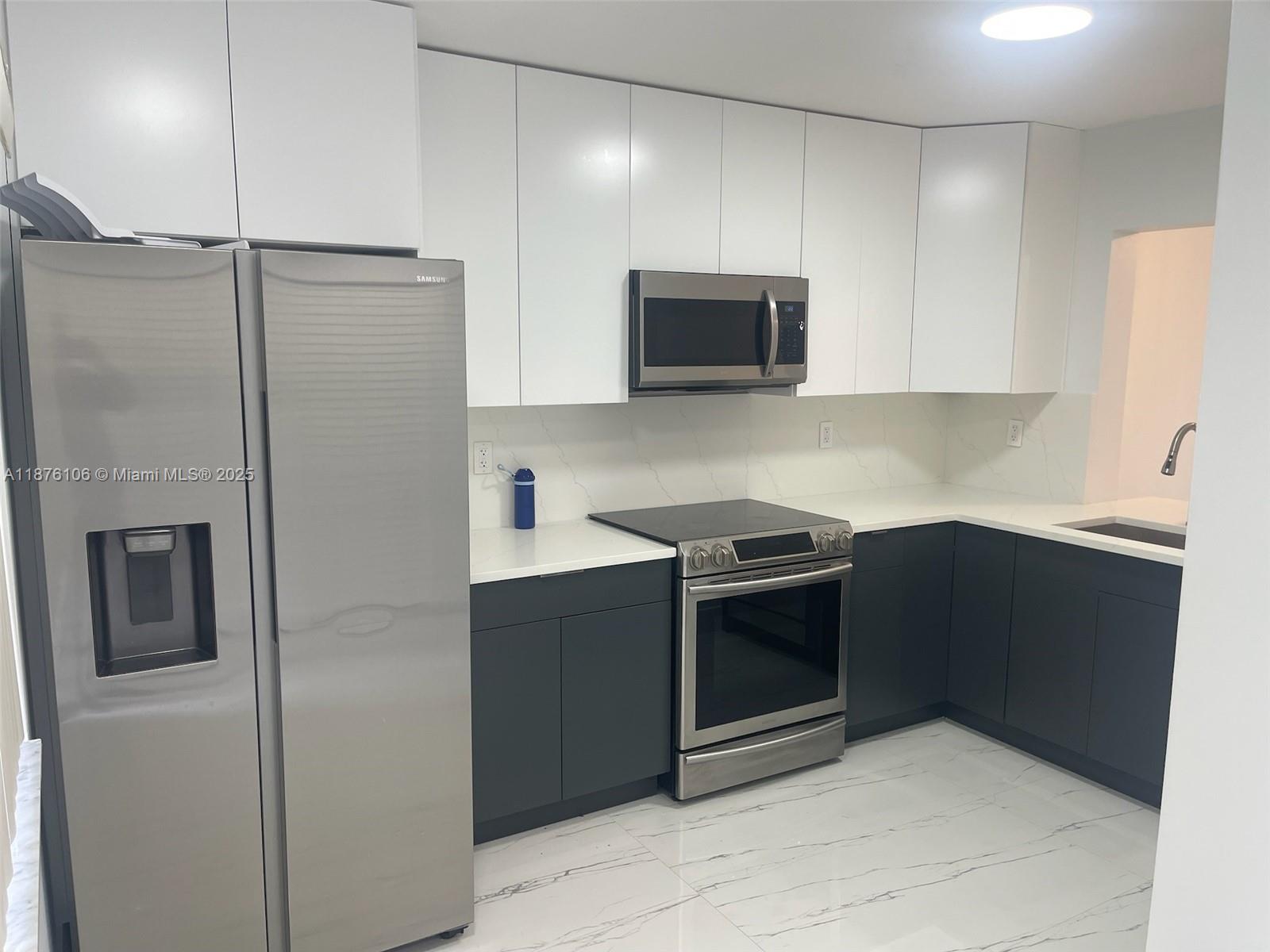 Laurels At Margate Condo