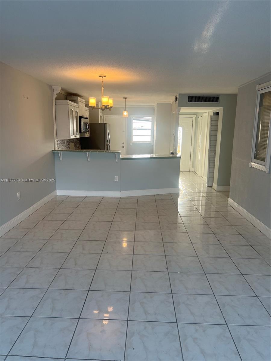1780-ne-191st-st-410-2-miami-fl-33179/hzid_1245143d