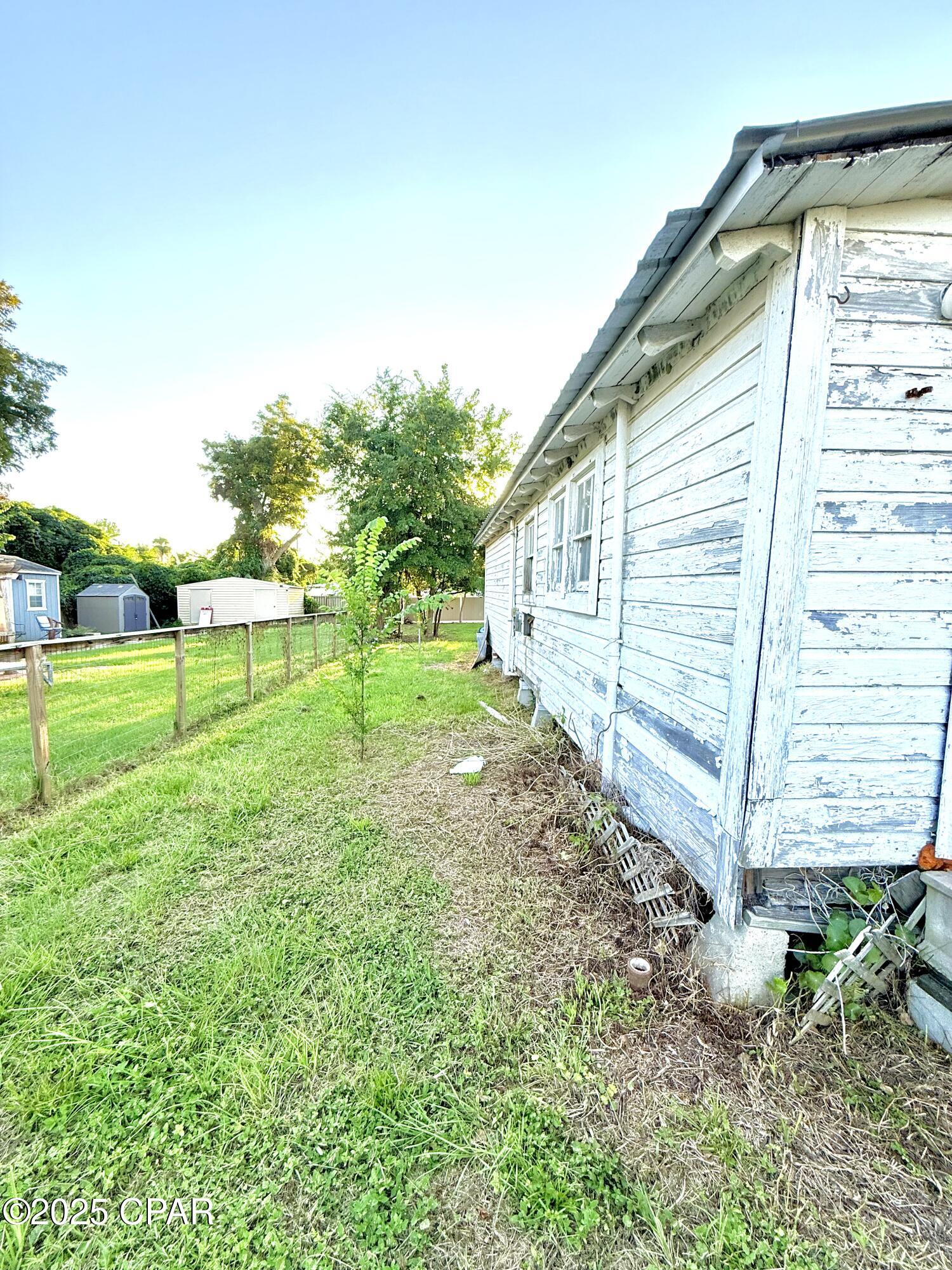 Image 12 For 2810 2 Nd Court