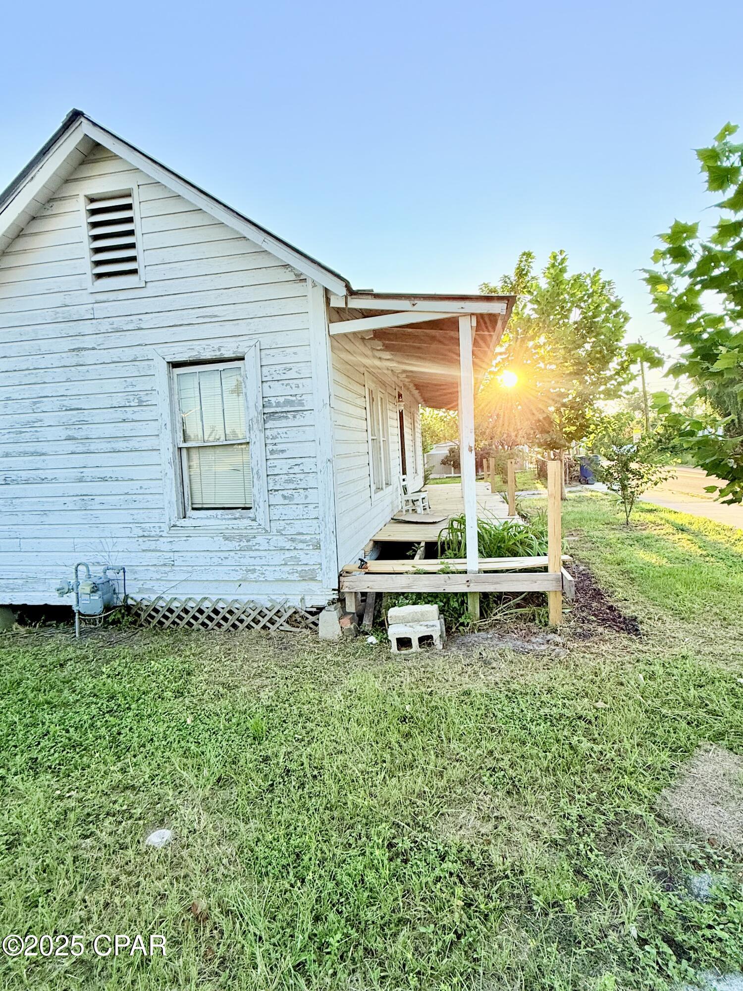 Image 3 For 2810 2 Nd Court