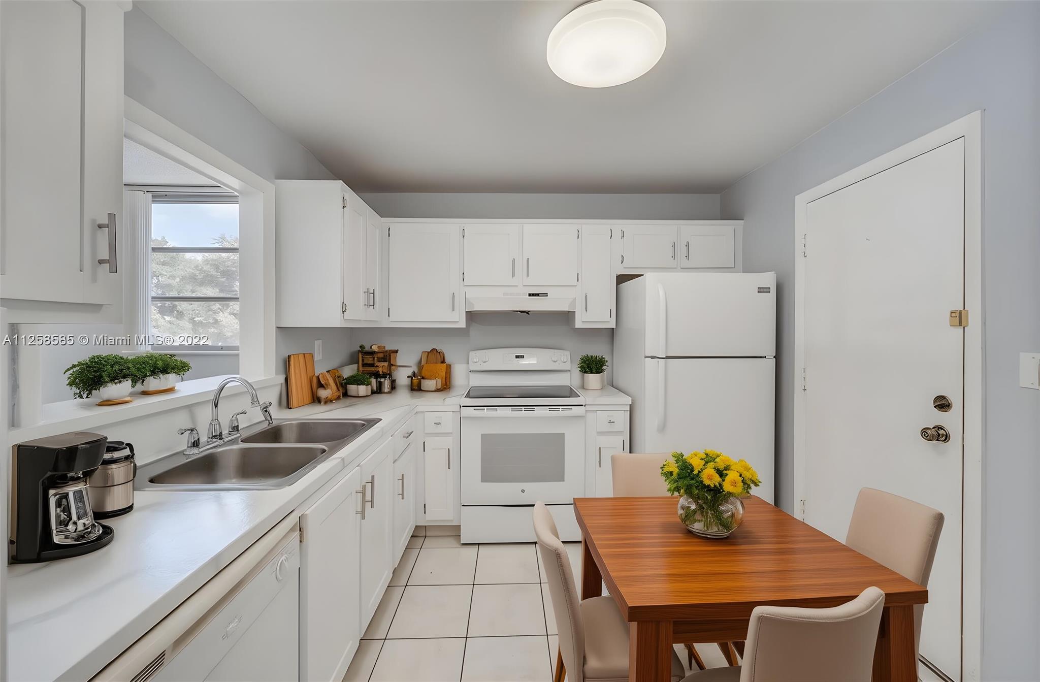 Homes for sale in Plantation, FL | 404 Nw Nw 68th Ave Avenue #218, Plantation, FL 33317 | MLS# R11123197