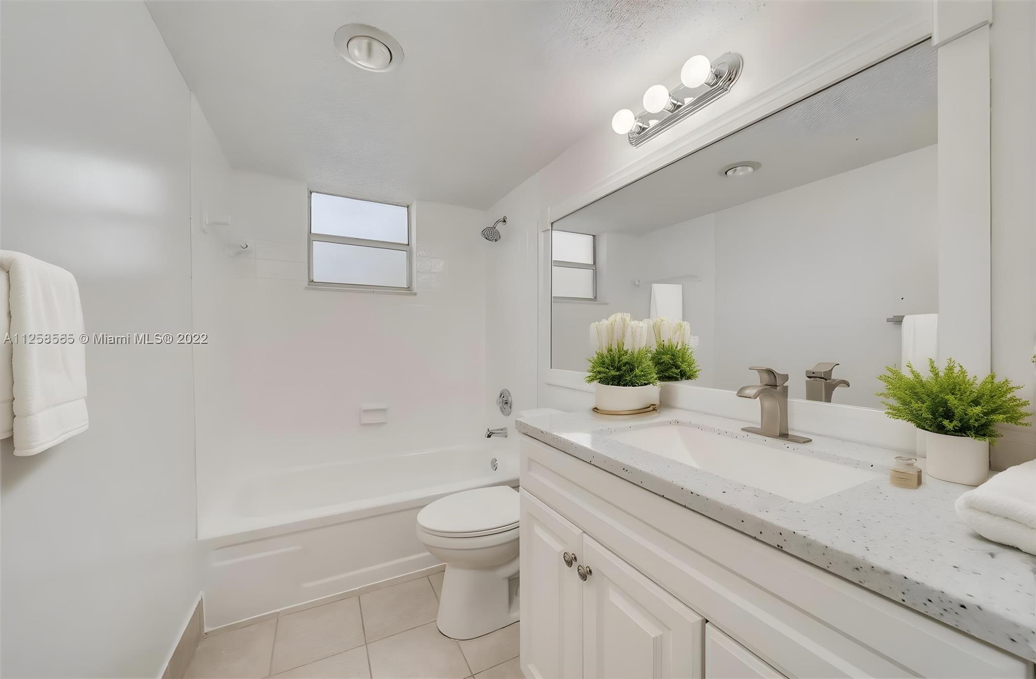 Homes for sale in Plantation, FL | 404 Nw Nw 68Th Ave Avenue #218, Plantation, FL 33317 | MLS# R11123197