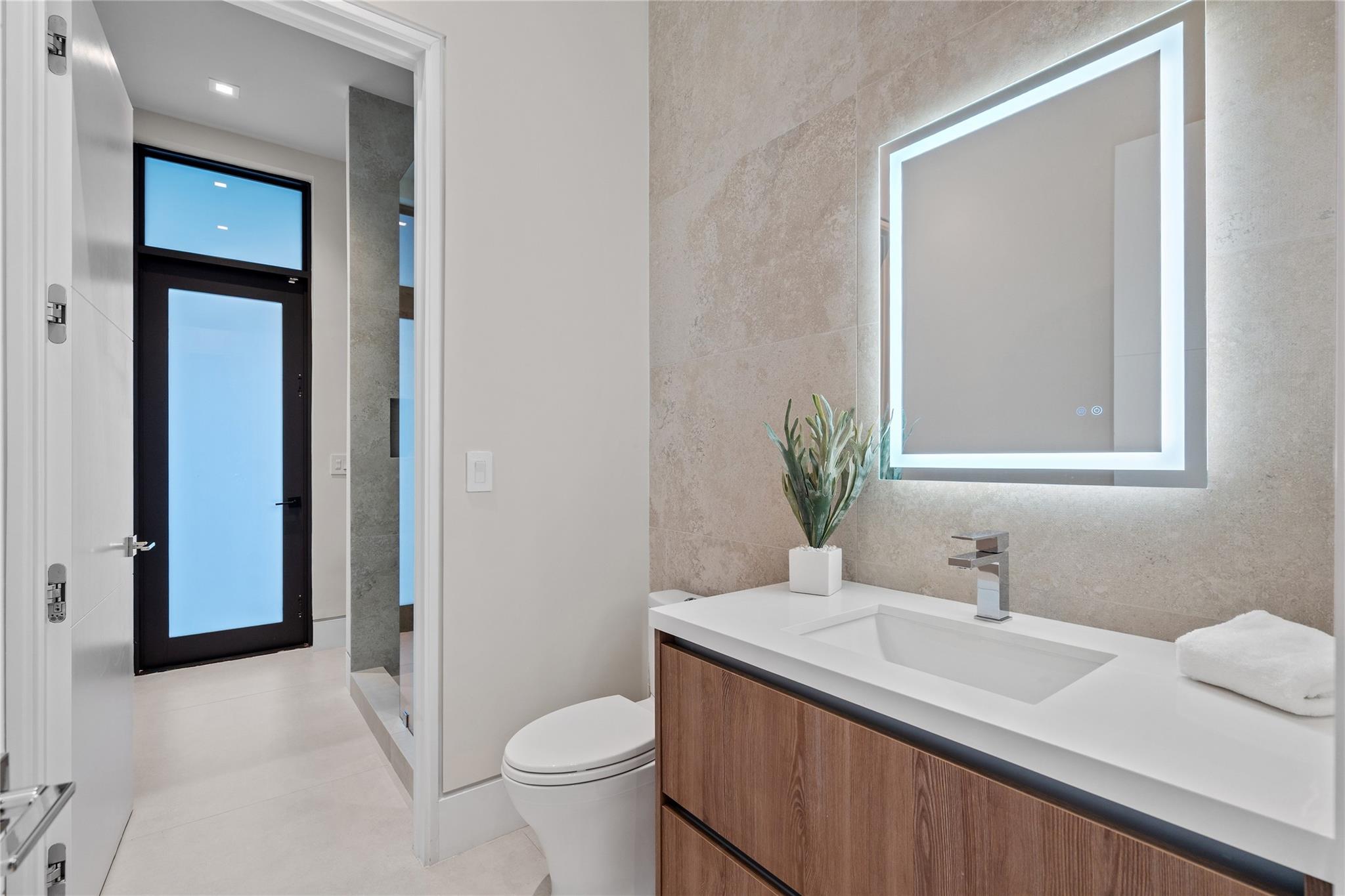 Photo 13 of home located at 2405 Castilla Isle, Fort Lauderdale FL