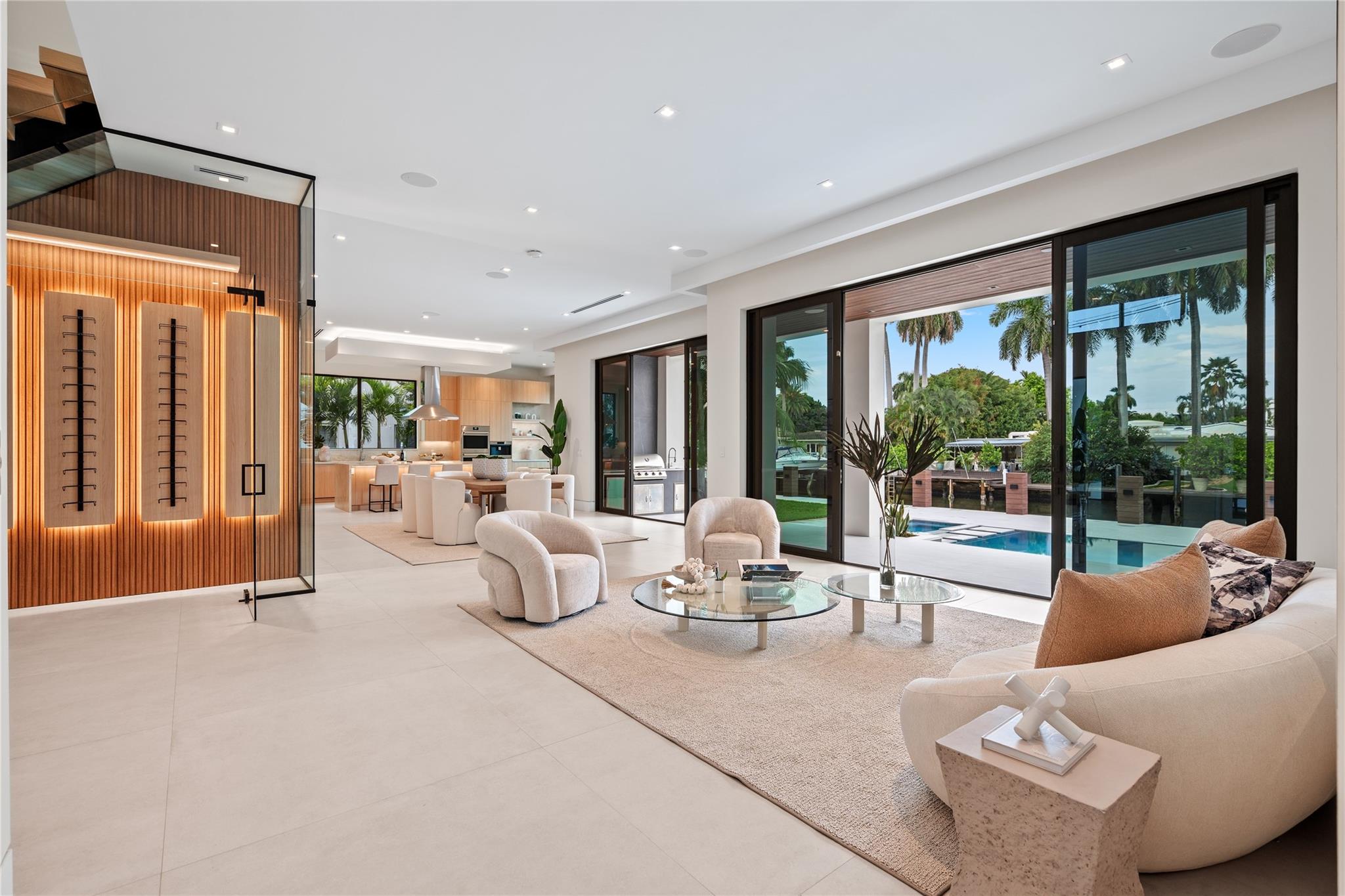 Photo 2 of home located at 2405 Castilla Isle, Fort Lauderdale FL