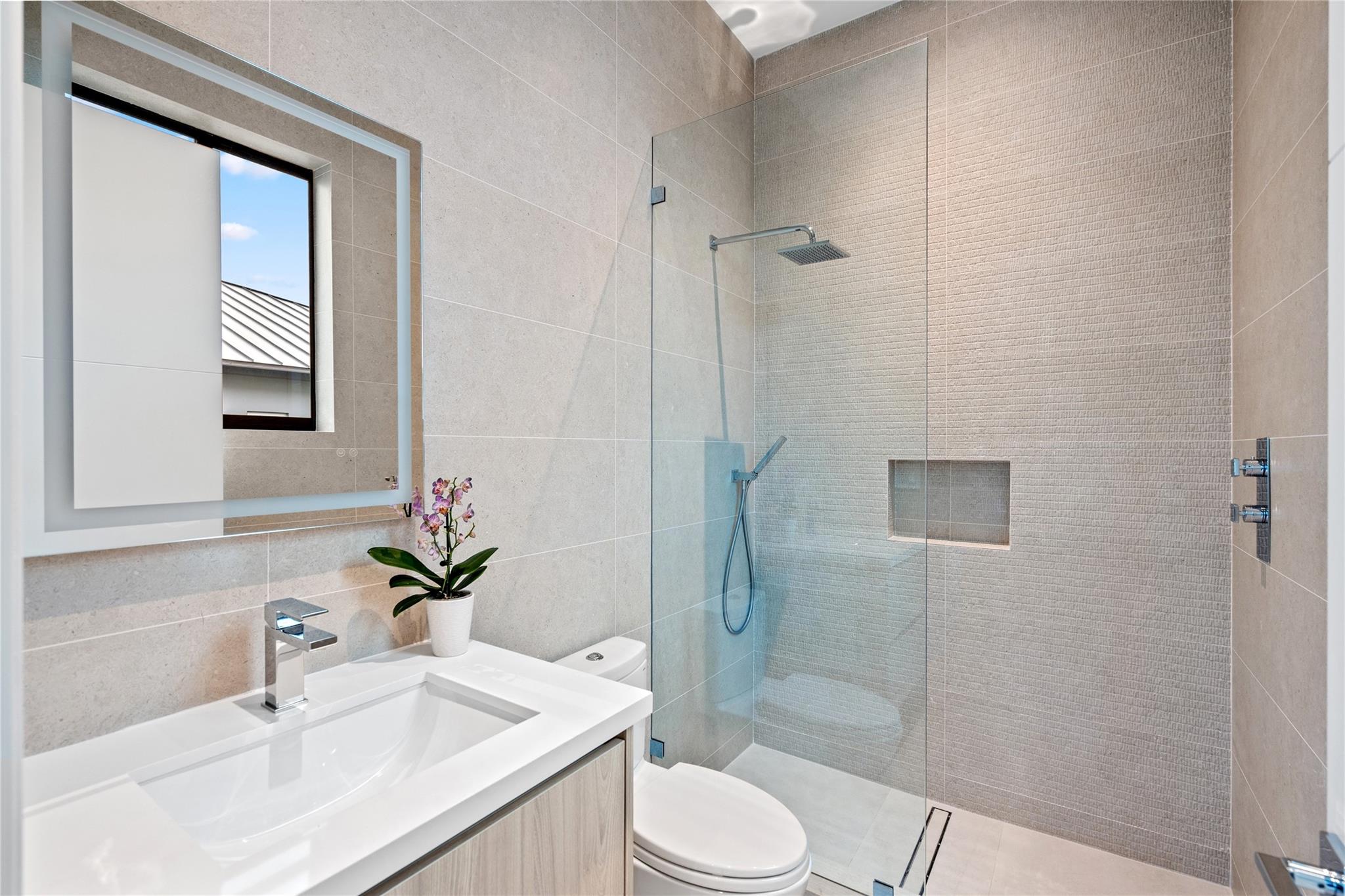 Photo 36 of home located at 2405 Castilla Isle, Fort Lauderdale FL