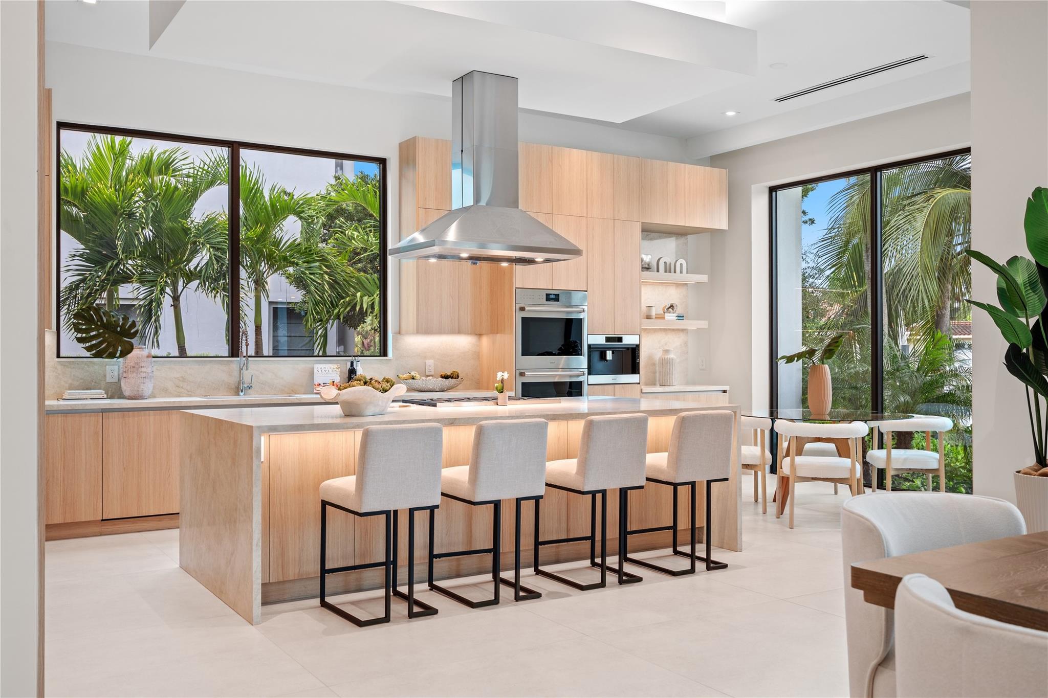 Photo 8 of home located at 2405 Castilla Isle, Fort Lauderdale FL