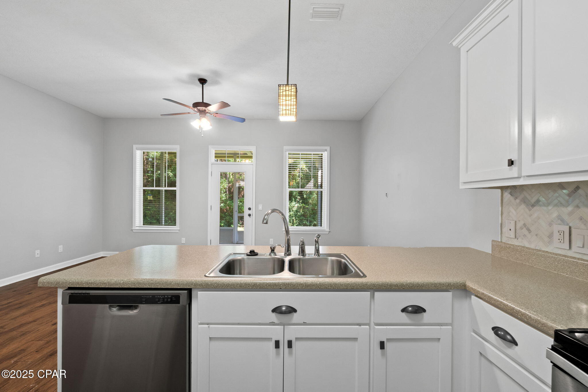 Image 8 For 7226 Quail Hollow Drive