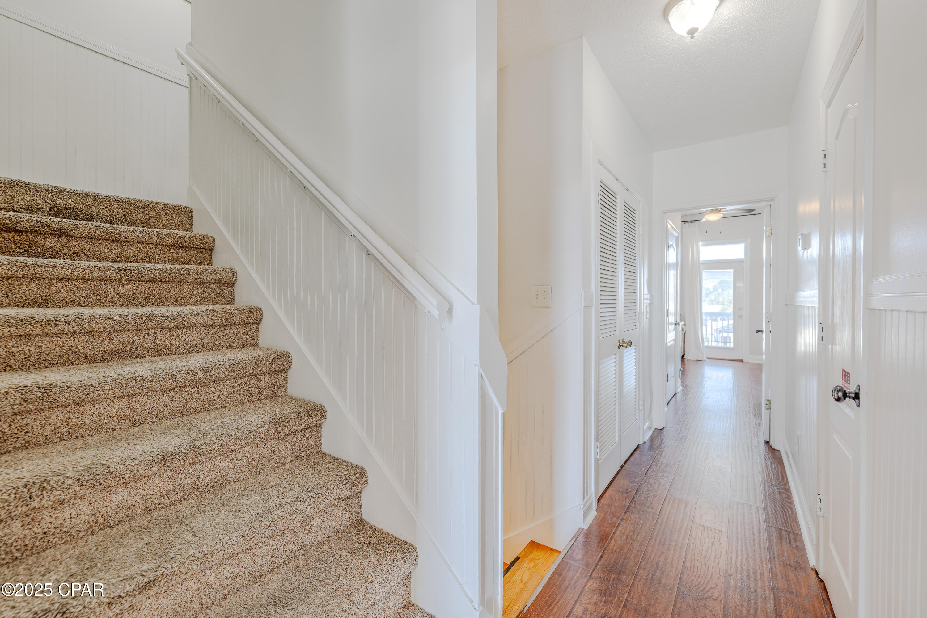 Listing photo id 35 for 5312 Thomas Drive
