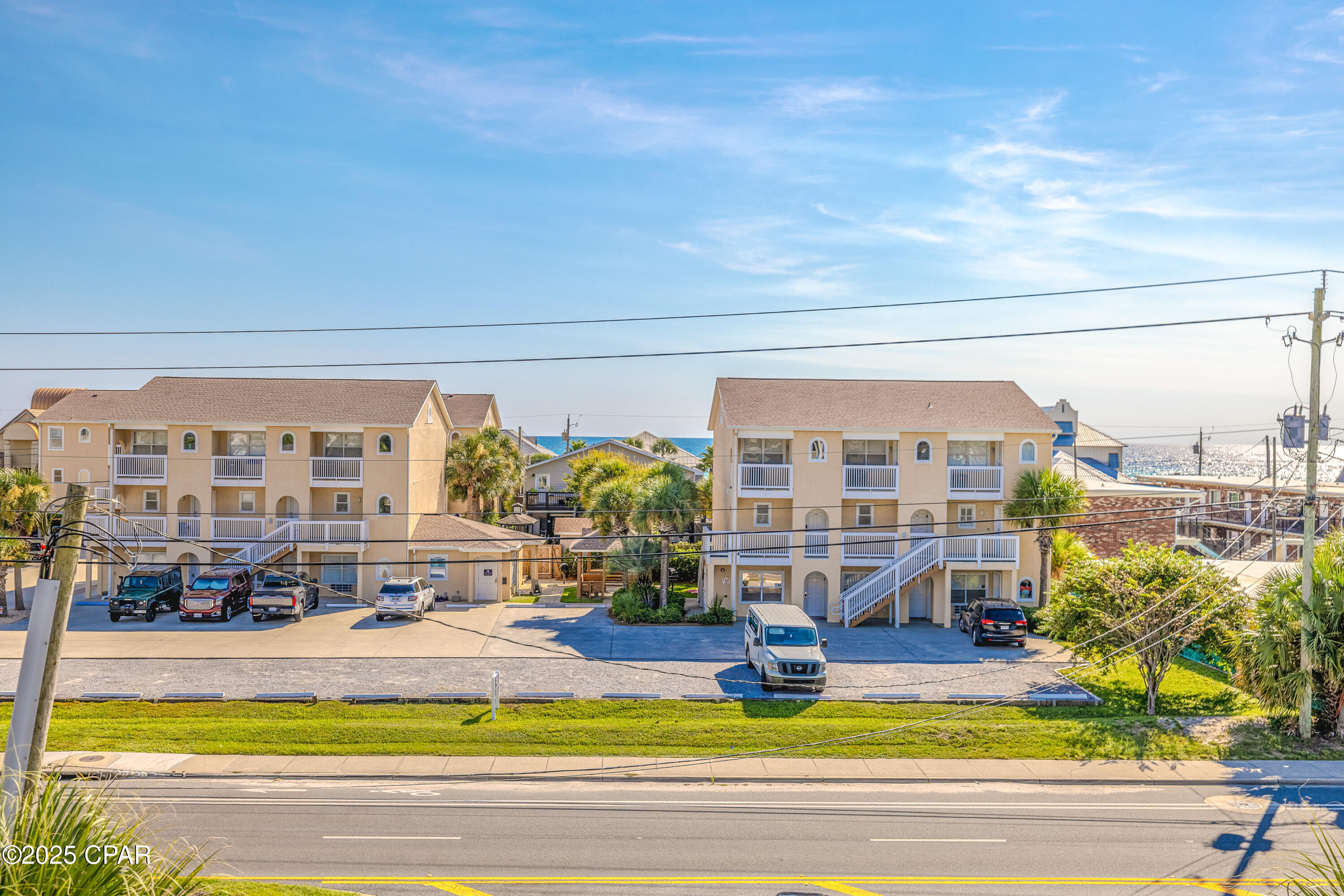 Listing photo id 62 for 5312 Thomas Drive