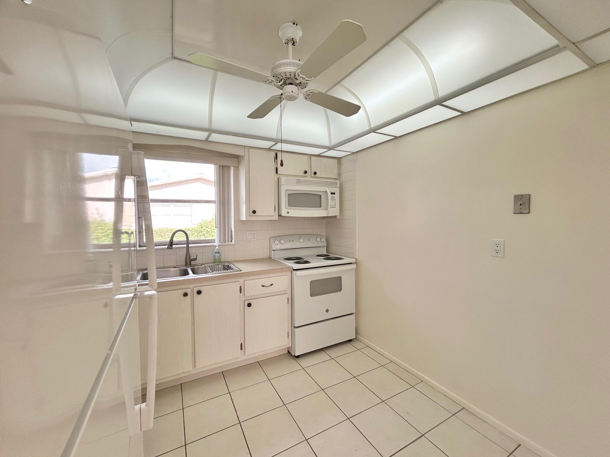 Homes for sale in West Palm Beach, FL | 2556 Dudley Dr E #D, West Palm Beach, FL 33415 | MLS# R11123244