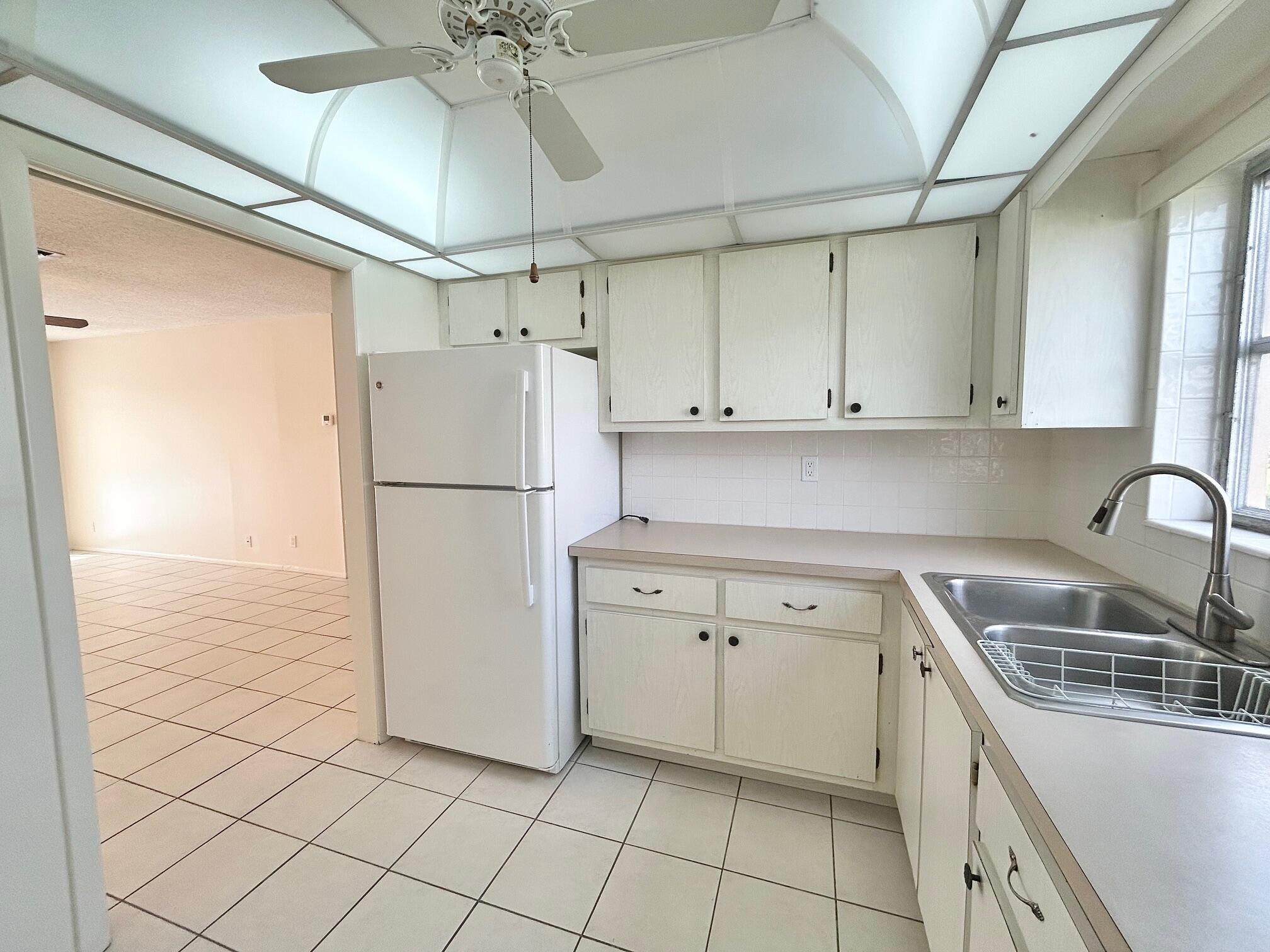 Homes for sale in West Palm Beach, FL | 2556 Dudley Dr E #D, West Palm Beach, FL 33415 | MLS# R11123244