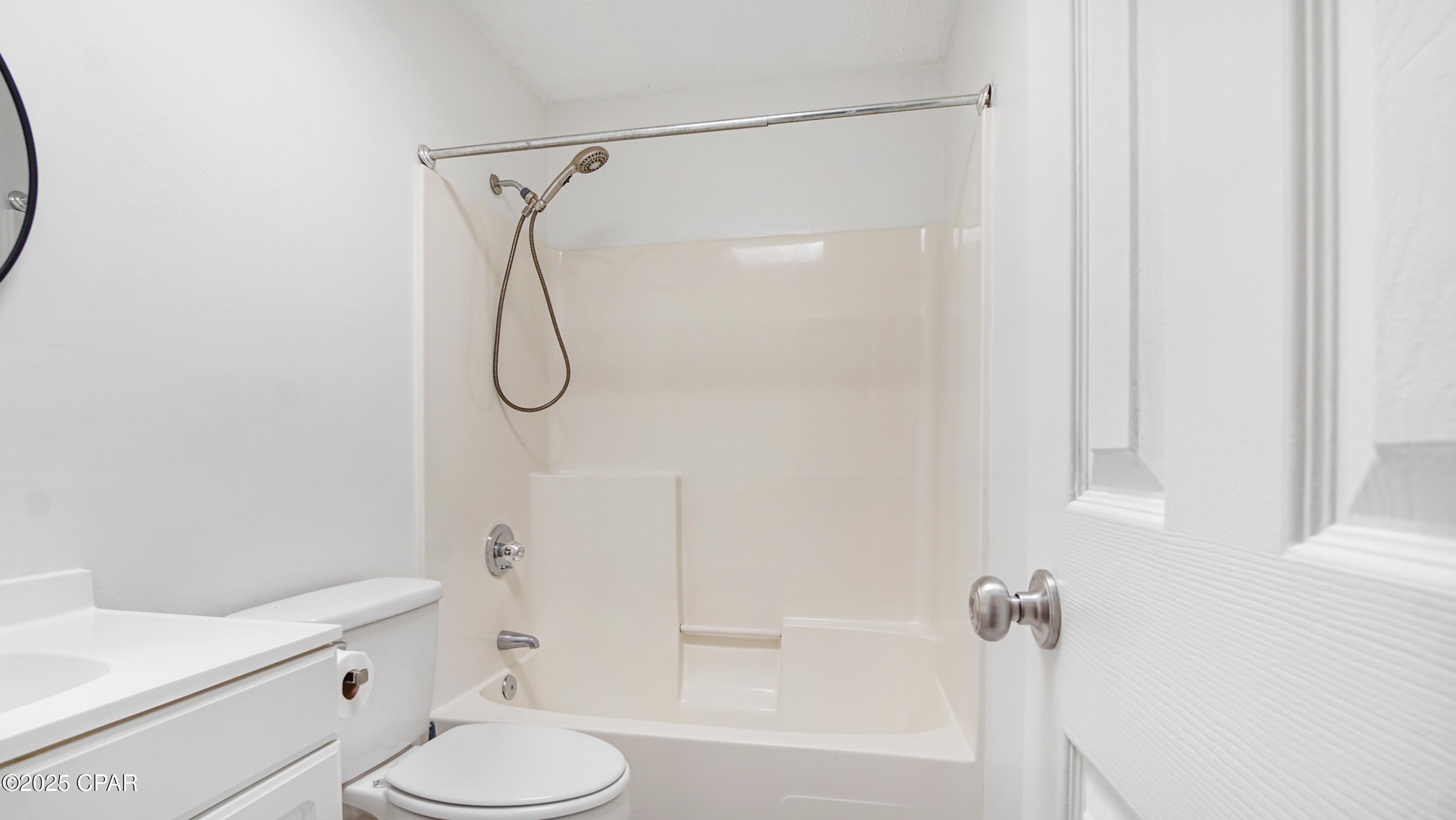 Image 12 For 2423 Minnesota Avenue