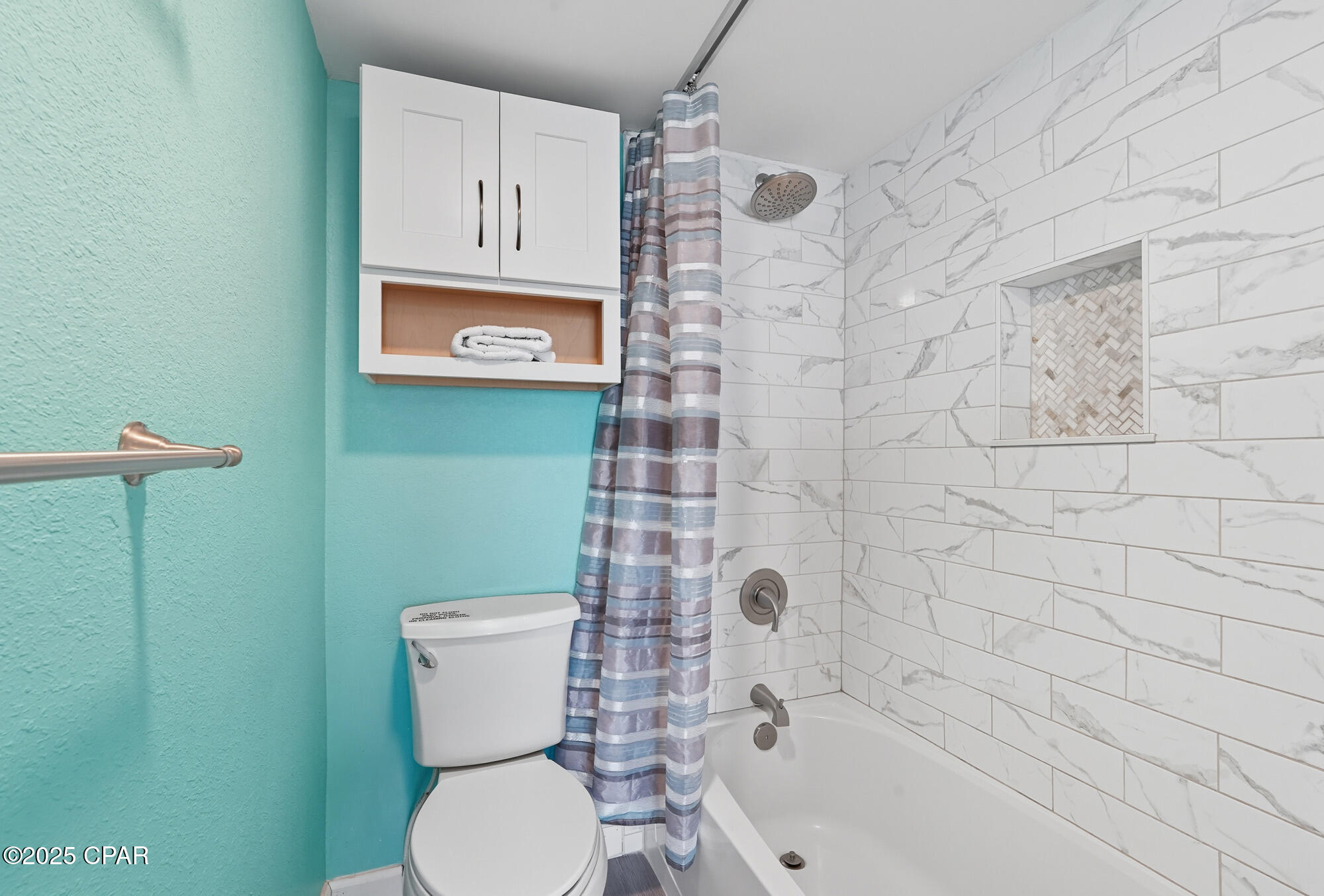 Image 16 For 23223 Front Beach Road A303